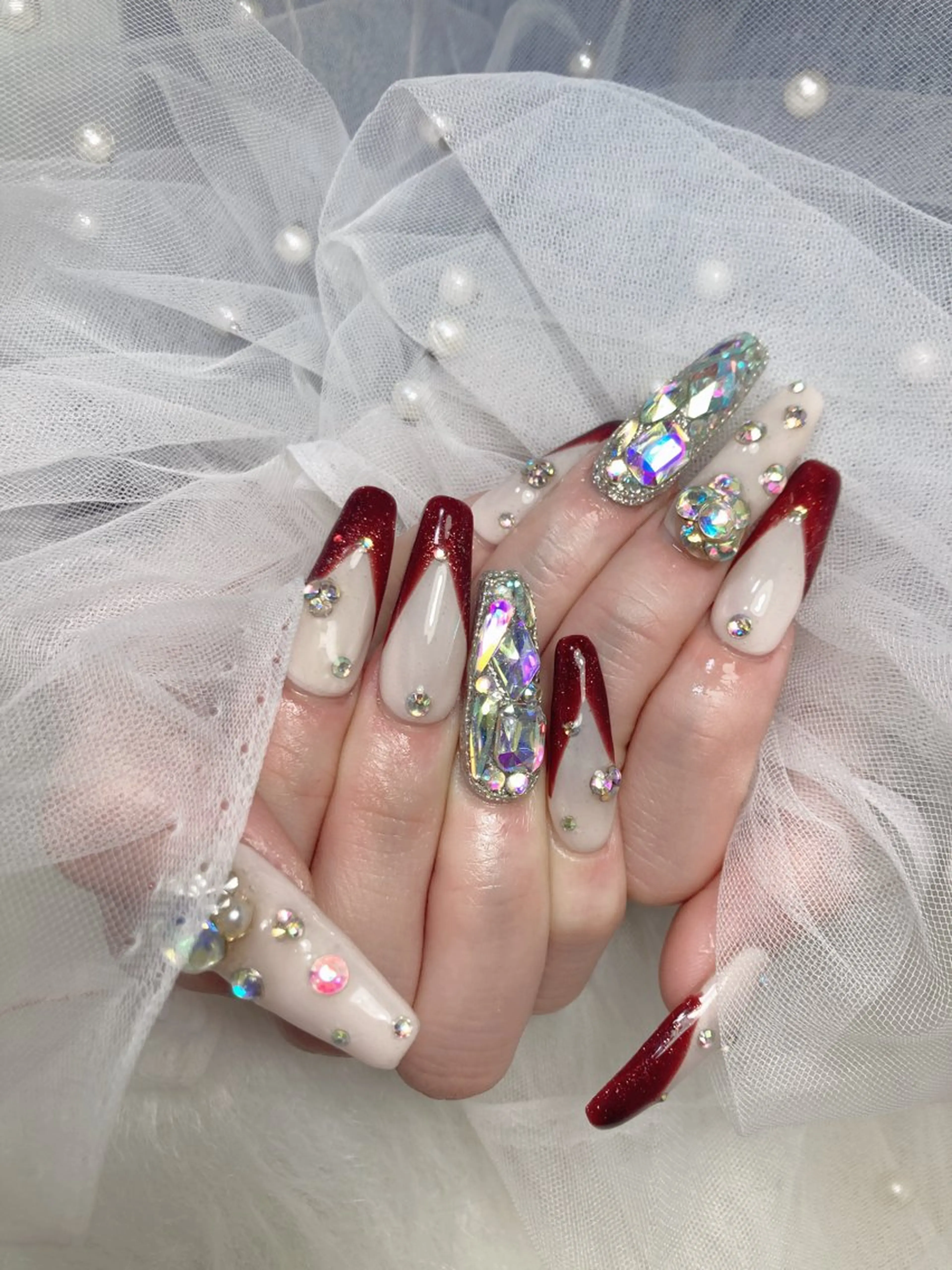 ネイル U·Mi nail salon所属・U·MI 長さ出し専門店のネイルデザイン