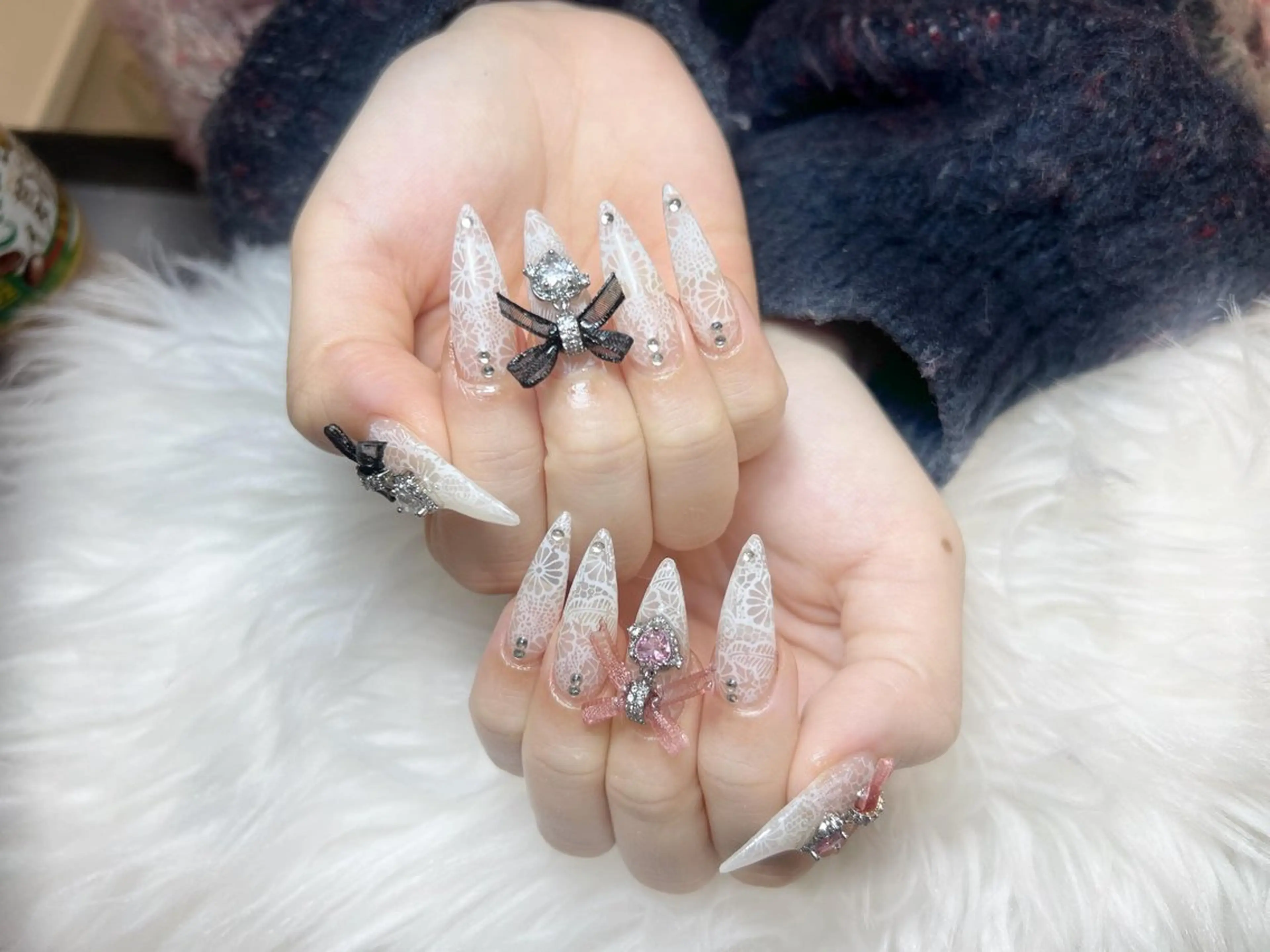 ネイル オーロラネイル チークネイル 長さ出し フットネイル フレンチネイル happy nail所属・Happy Nailのネイルデザイン