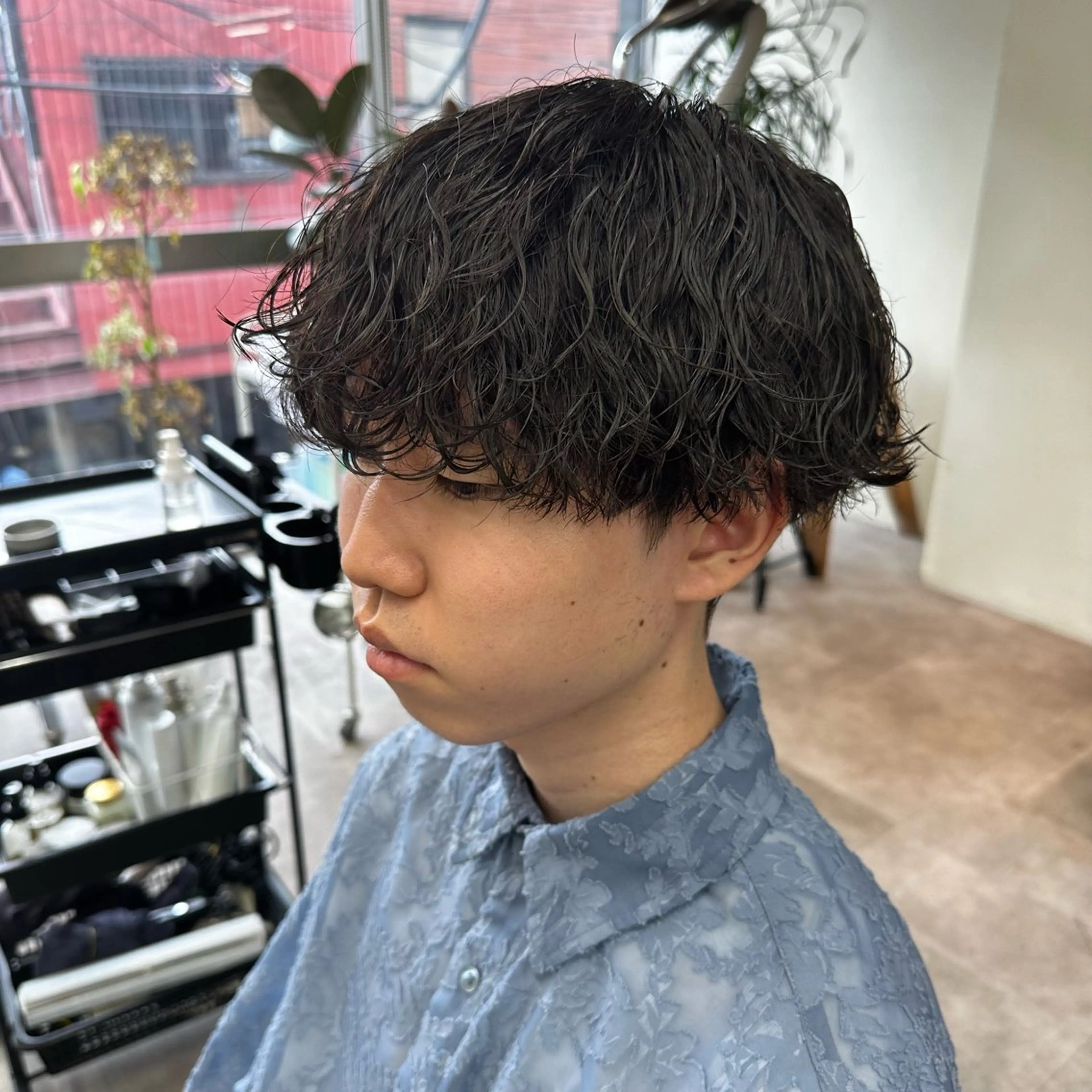 パーマ メンズ メンズパーマ 波巻きパーマ スパイラルパーマ パーマ オリーブカラー🫒 透明感カラーMAOのヘアスタイル