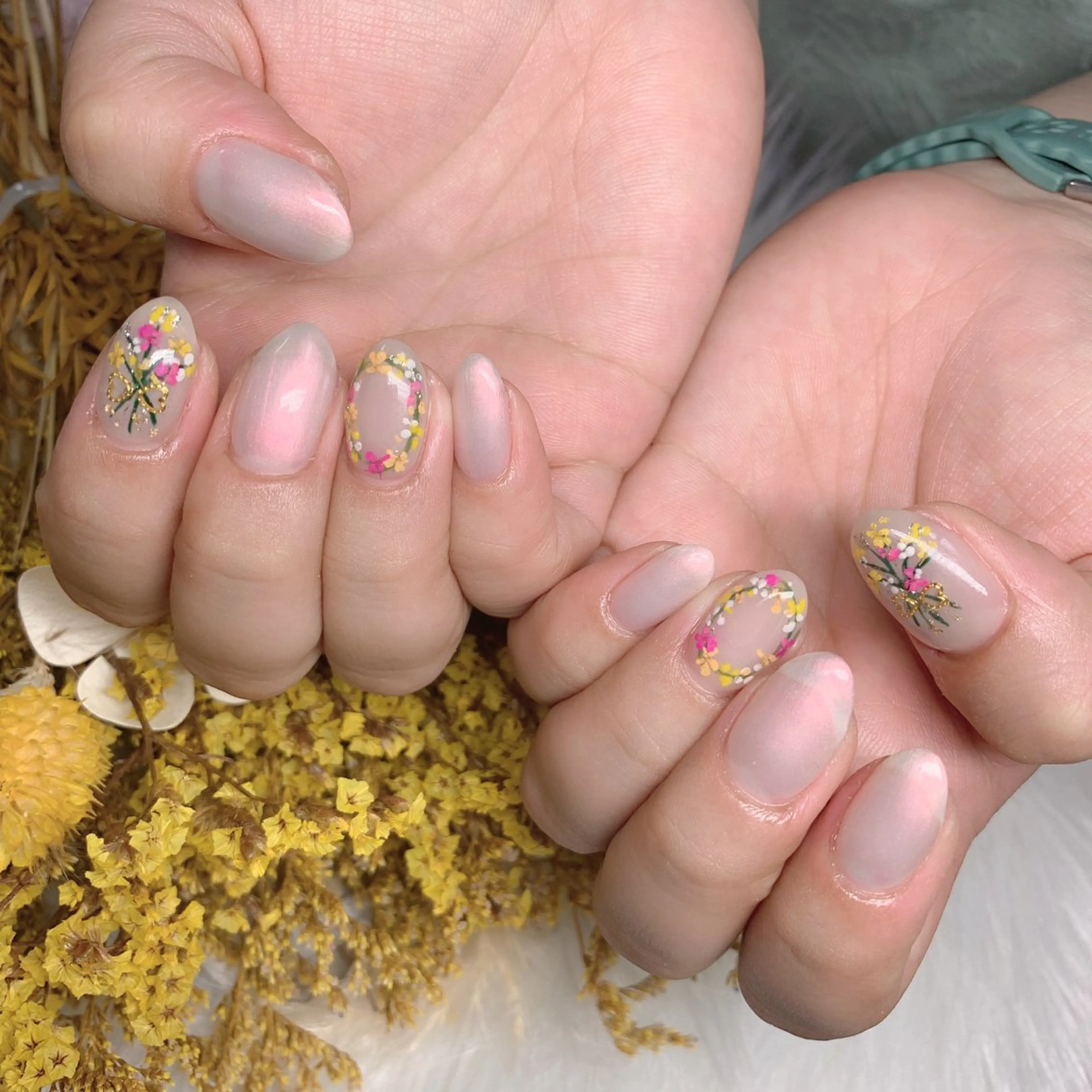 ネイル ハンドネイル 💅ネイルハウス🏡 🎀TOMO🎀のネイルデザイン