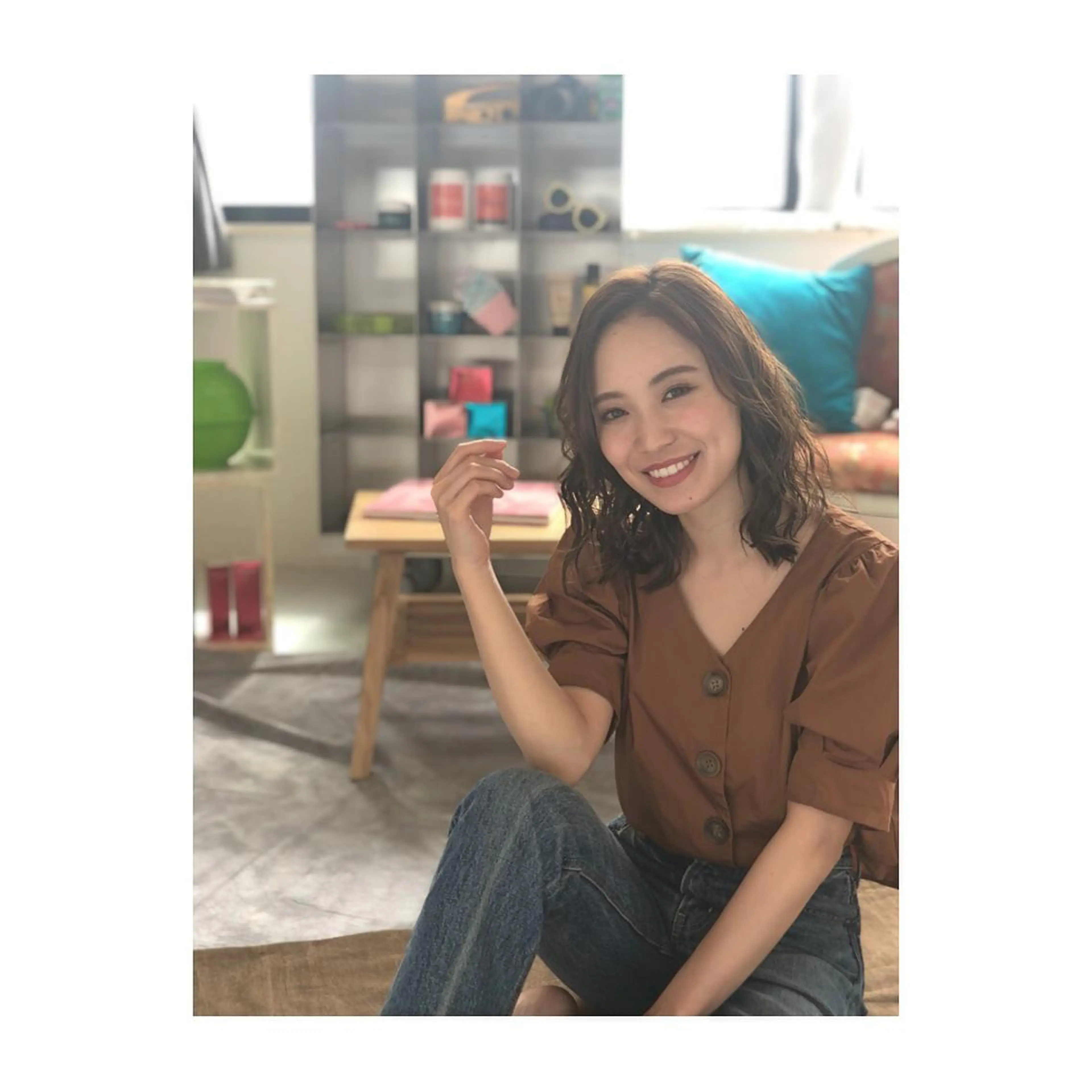 ミディアム 松戸　レイヤーカット 野口　康太郎のヘアスタイル