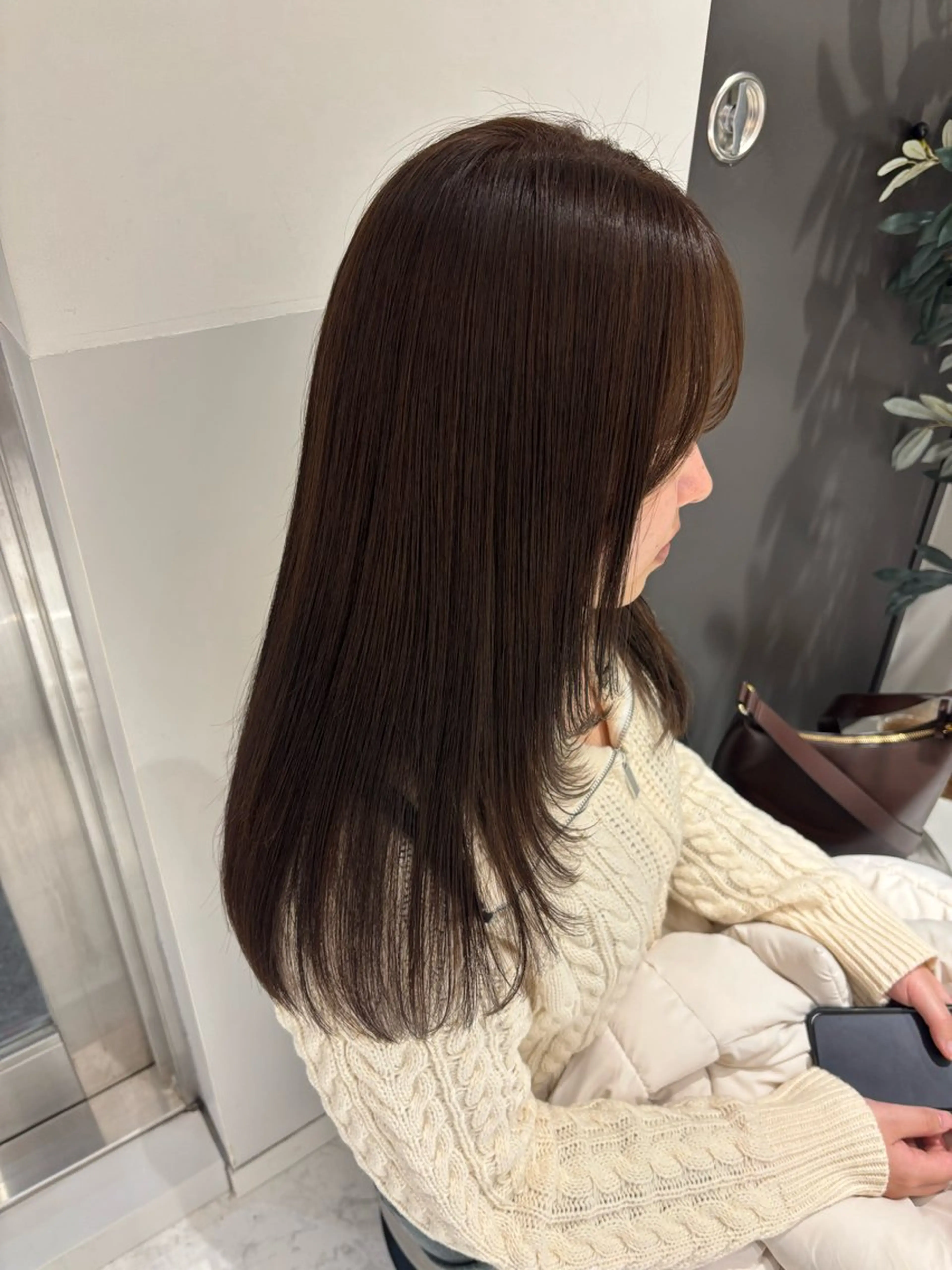 セミロング カット ヘアカラー aoi ♡グレージュ ・ベージュカラーのヘアスタイル