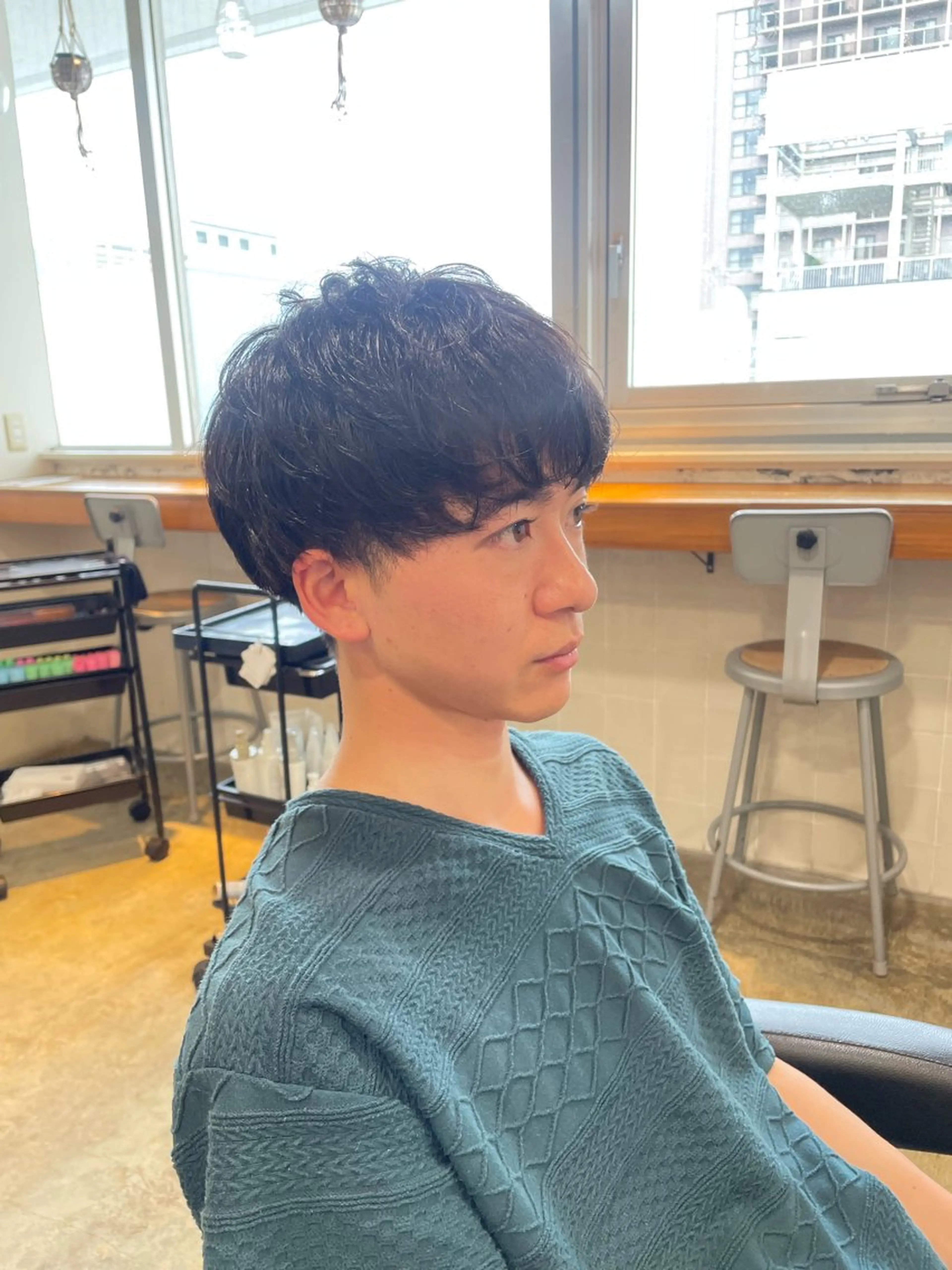 ミディアム パーマ メンズ RIN／韓国ヘア レイヤーカットのヘアスタイル