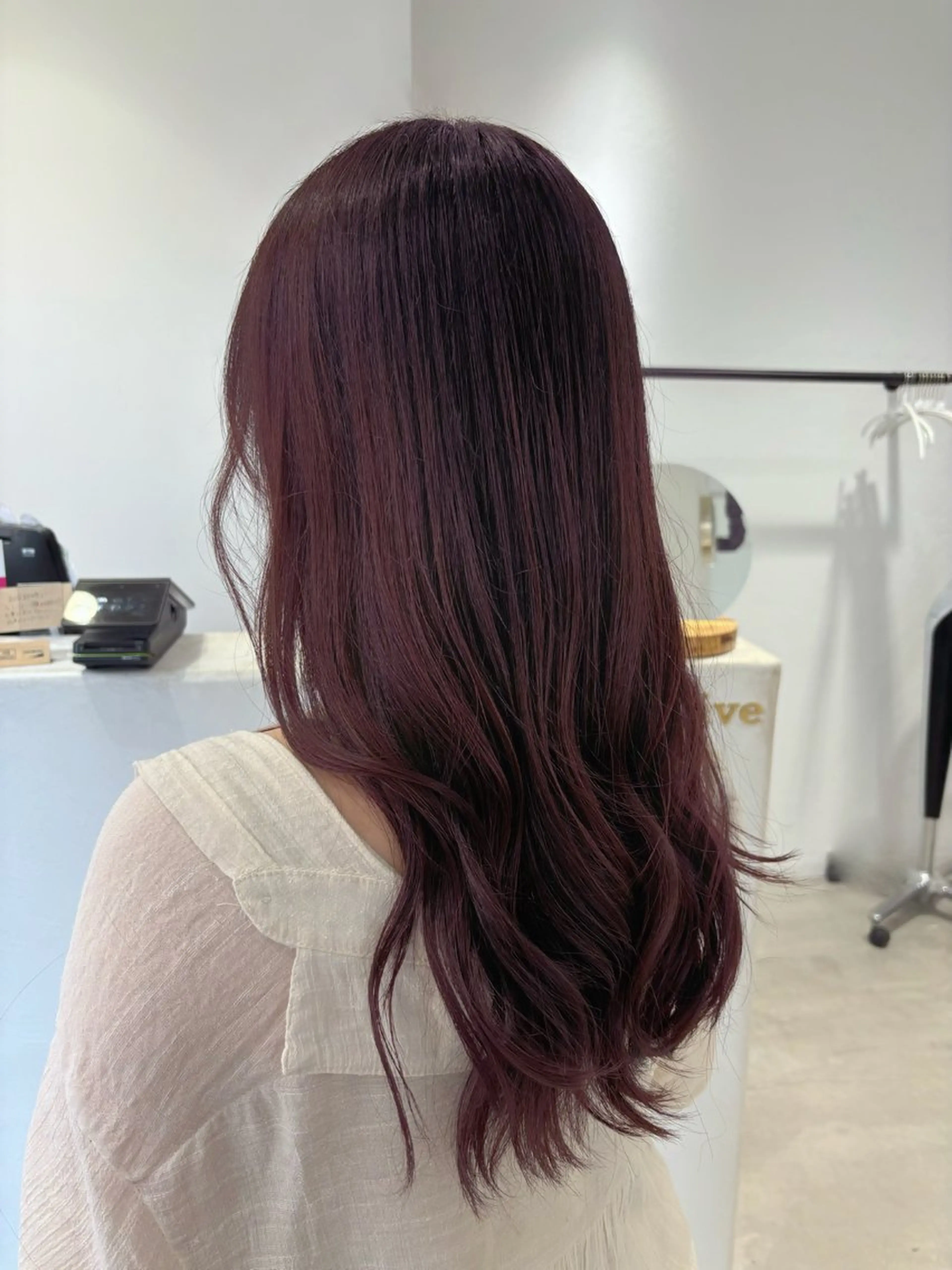 ロング カラー 石橋 華のヘアスタイル