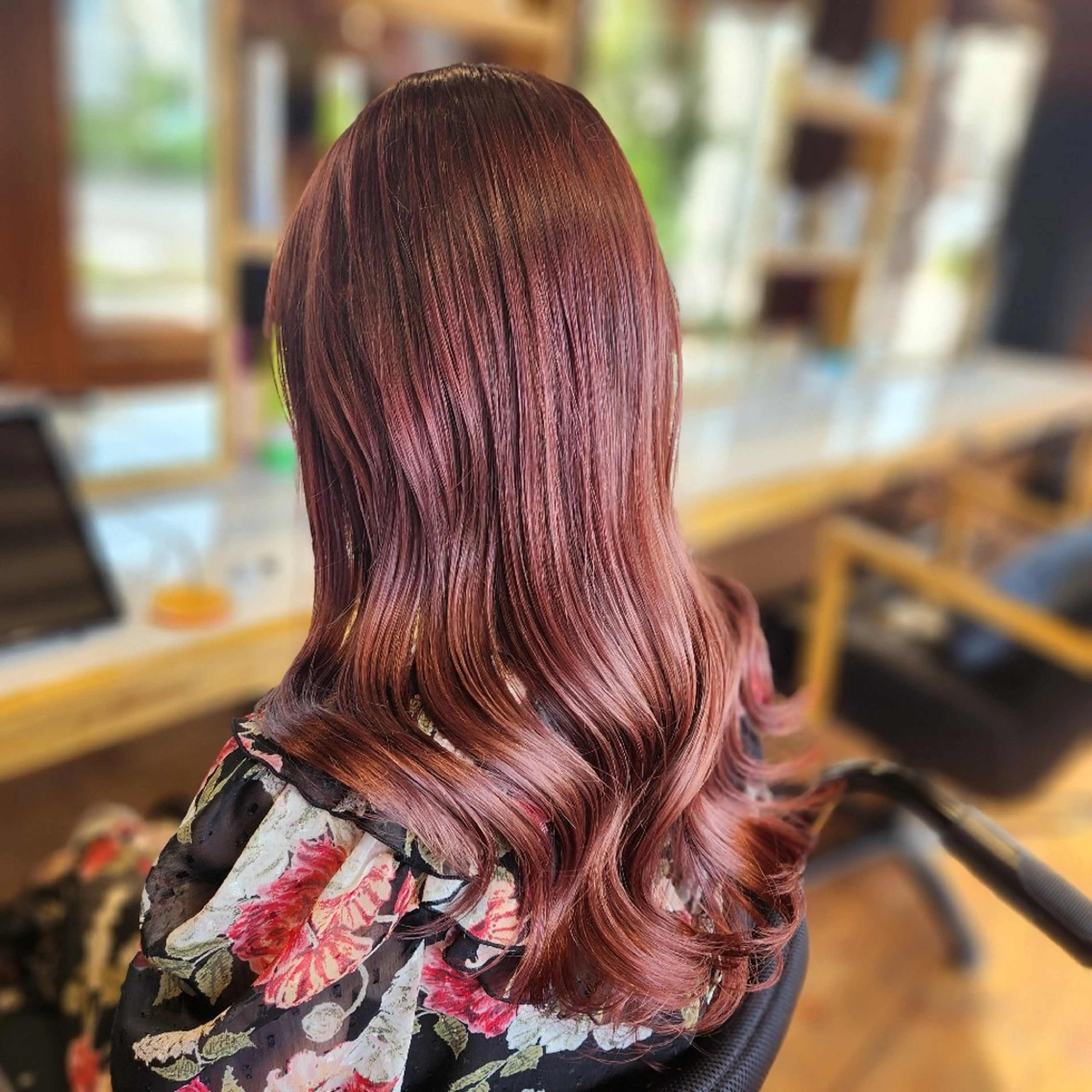 セミロング カラー カシス ピンクカラー O.hair designers所属・シールエクステ🎀 ホシノ🕒ユウカのヘアスタイル