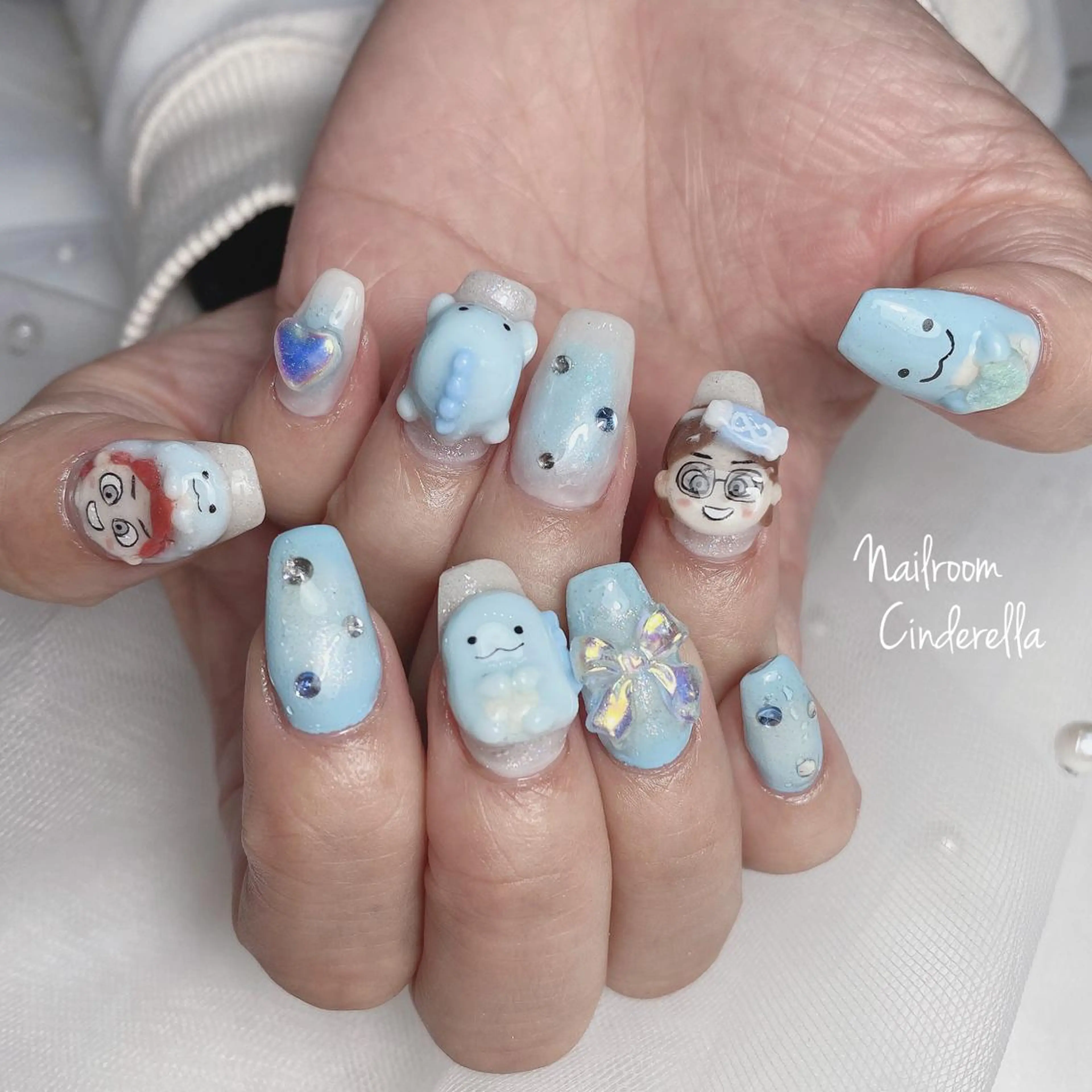 ネイル アートネイル Nailroom. Cinderellaのネイルデザイン