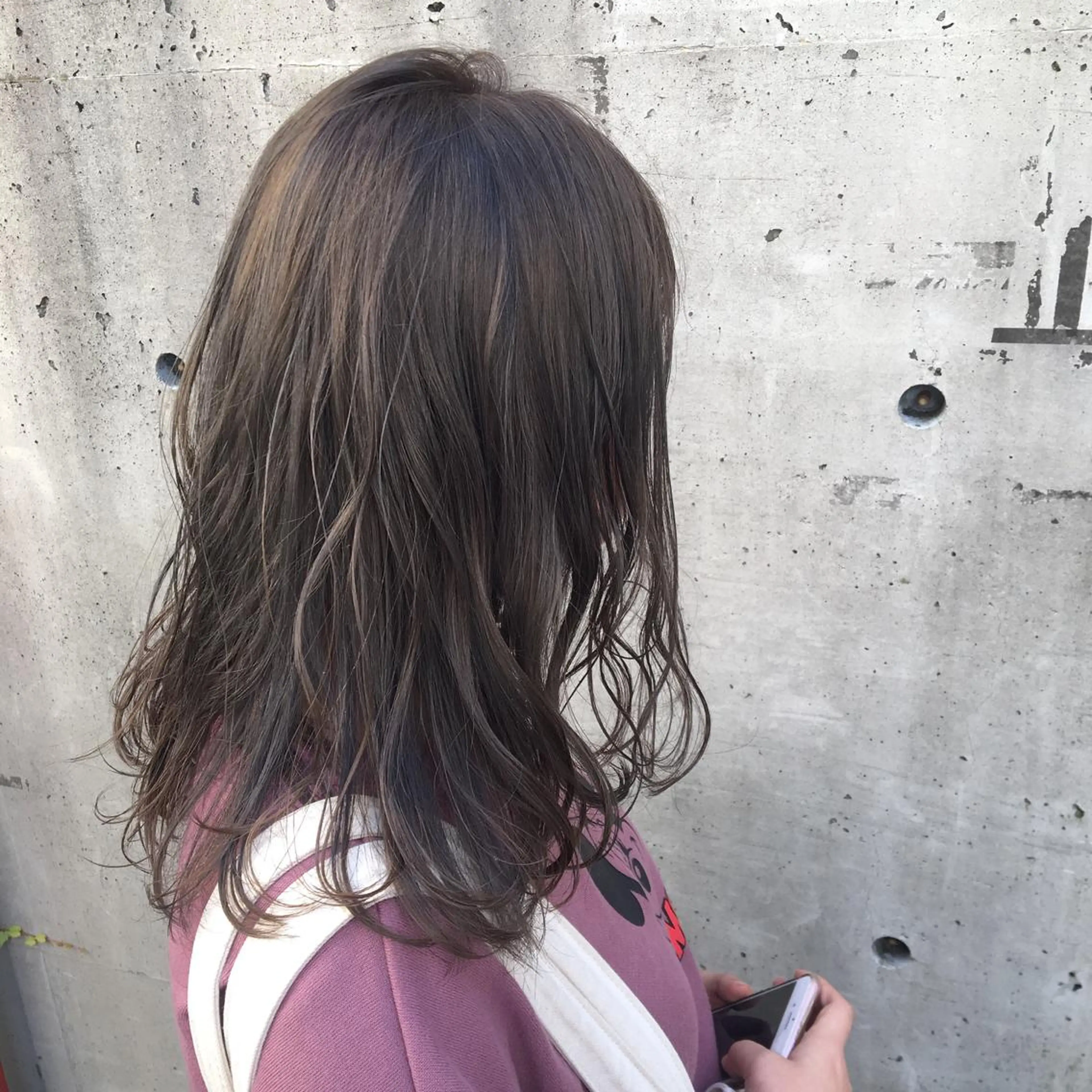 セミロング カラー 透明感カラー グレージュ ミルクティーグレージュ ヘアカラー emme MIHO♡のヘアスタイル