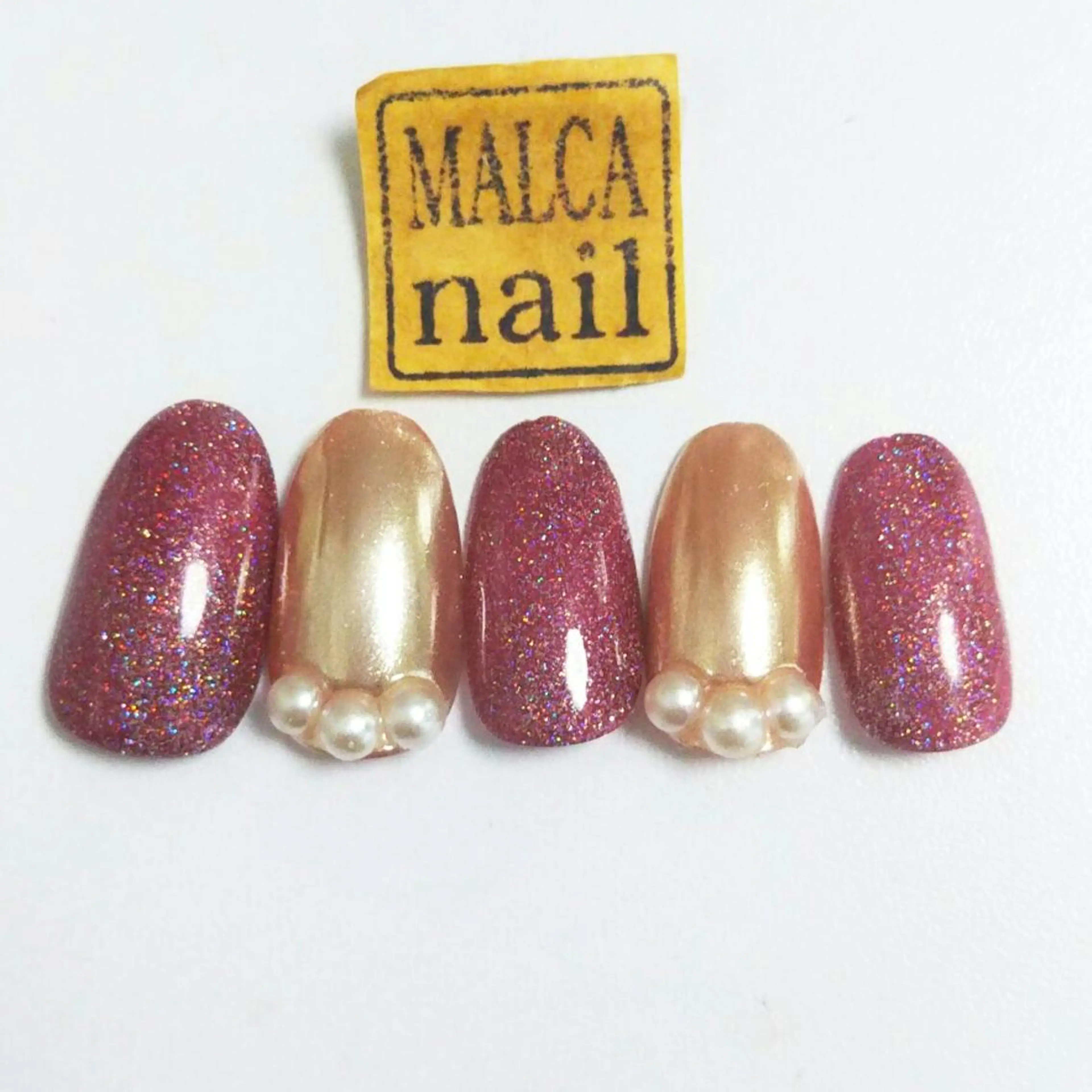 ネイル MALCAnail(マルカネイル)所属・荒木 莉奈のネイルデザイン