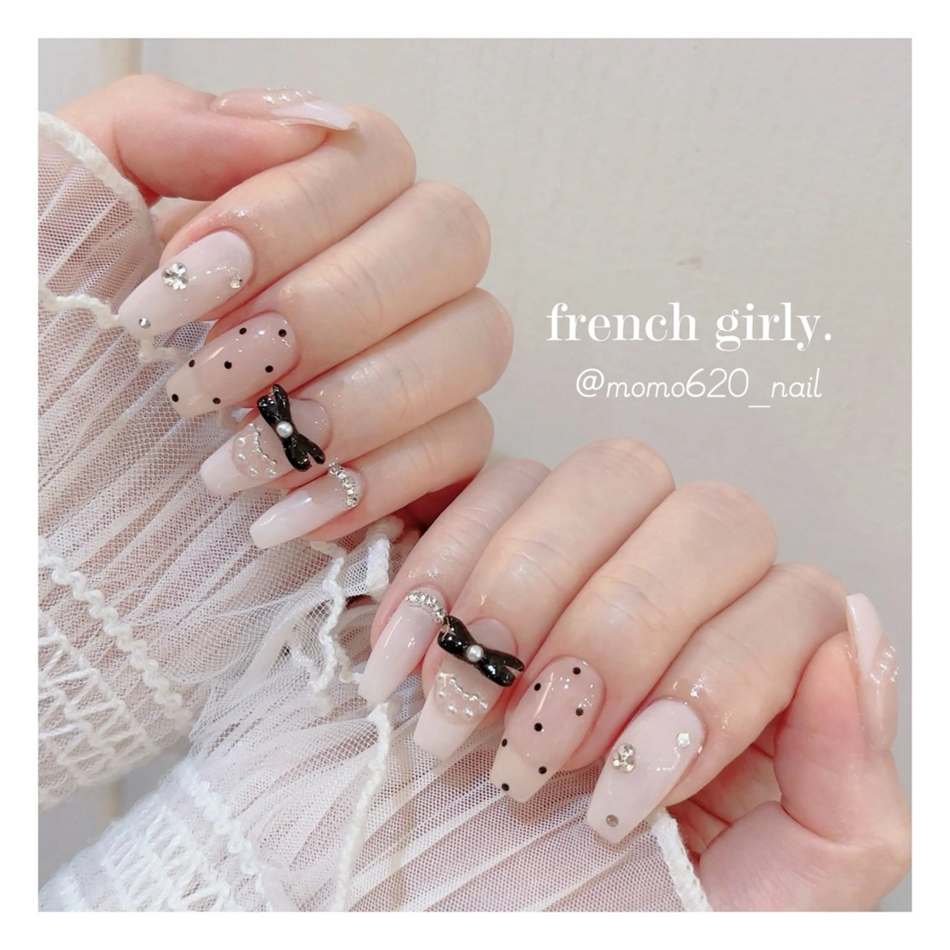 ネイル フレンチネイル ガーリー ハンドネイル フットネイル nailsalon moca 堀江店所属・moca堀江店 momokaのネイルデザイン