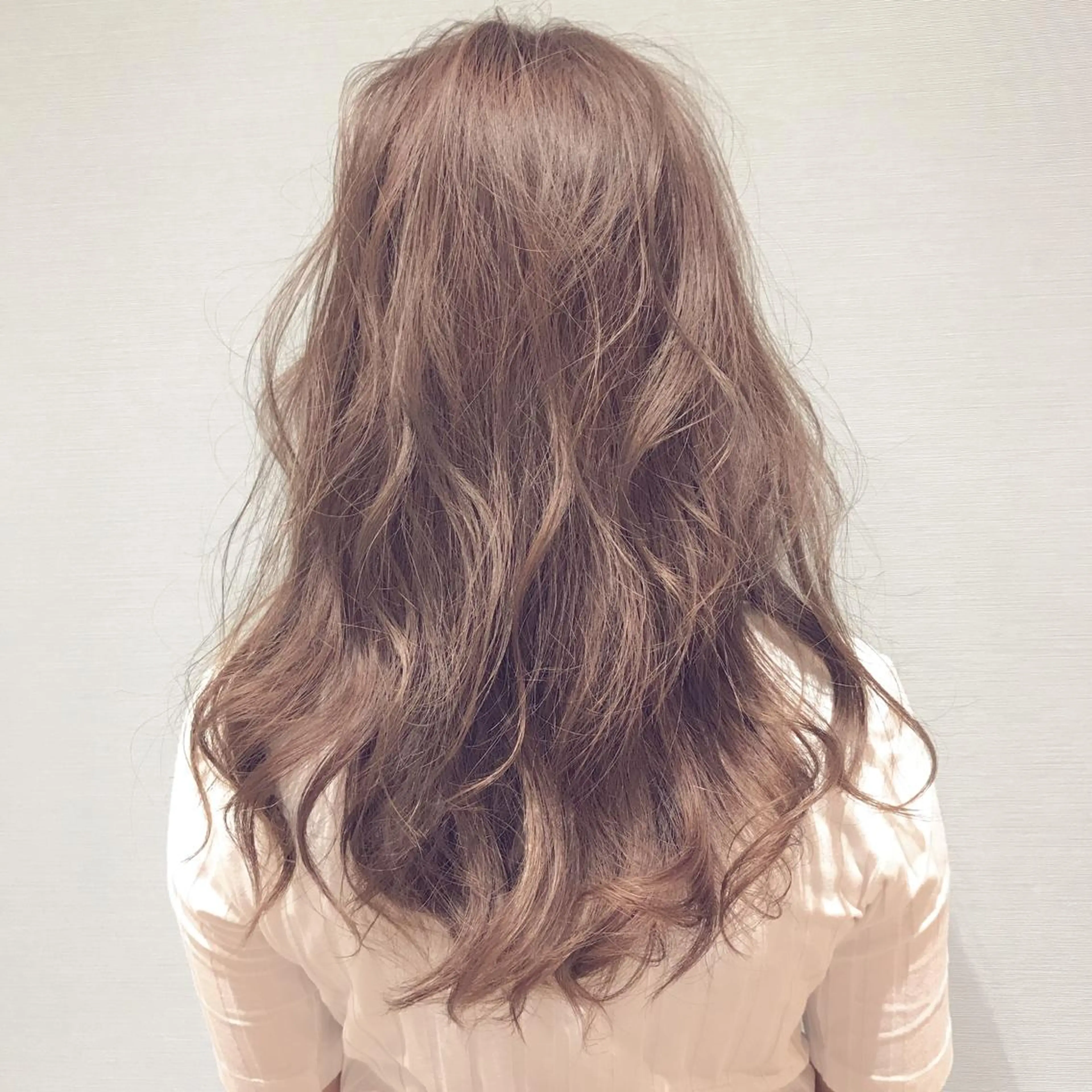 セミロング 髪年齢マイナス10歳 専門美容師のヘアスタイル