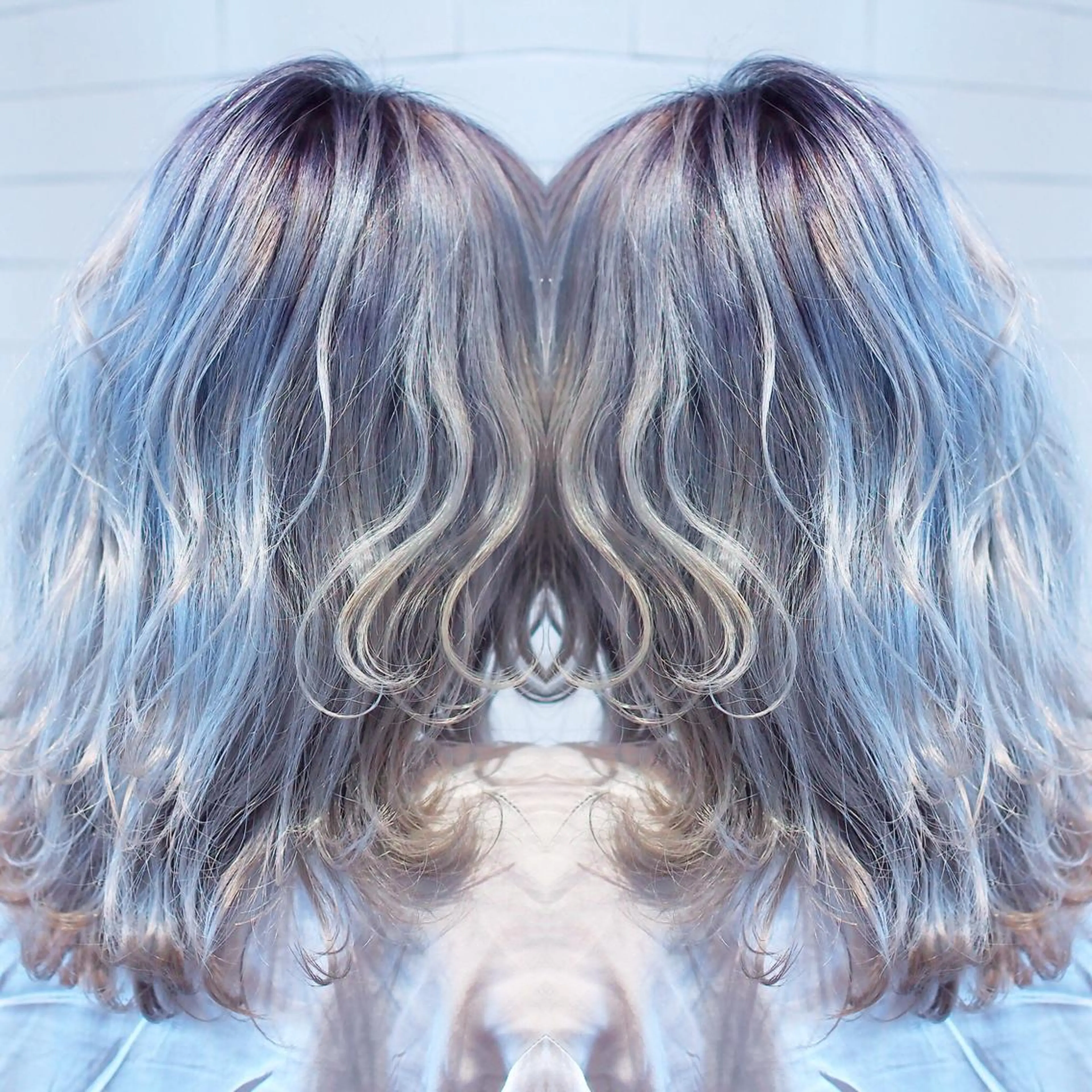 ミディアム カラー アッシュ ブリーチ バイオレットカラー ホワイトアッシュ 及川シゲル 髪質改善講師のヘアスタイル