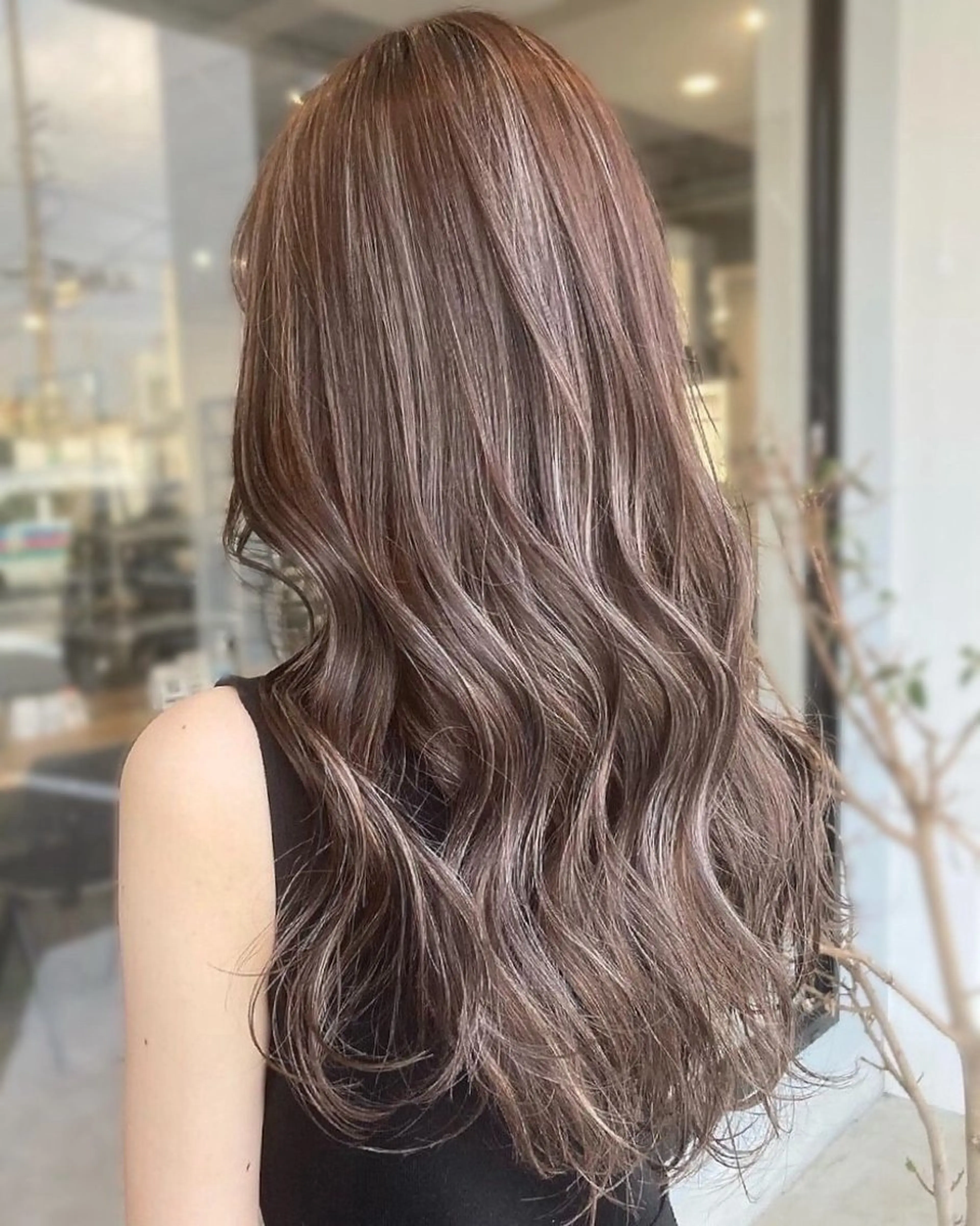 ミディアム 谷口 琉希のヘアスタイル