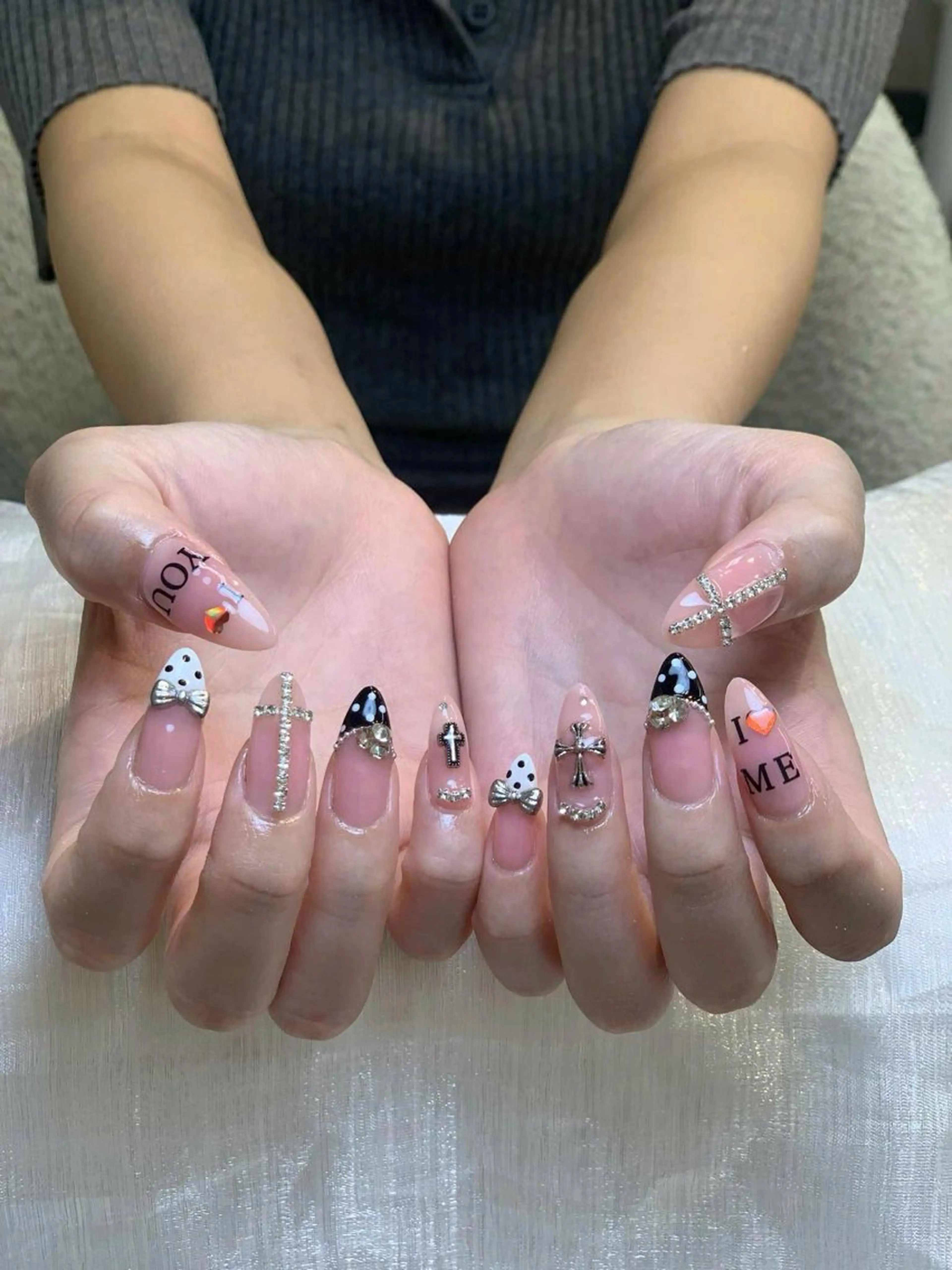 ネイル アートネイル 成人式 ジェルネイル ニュアンスネイル 夏ネイル ハンドネイル Nie Nail Shinokuboのネイルデザイン