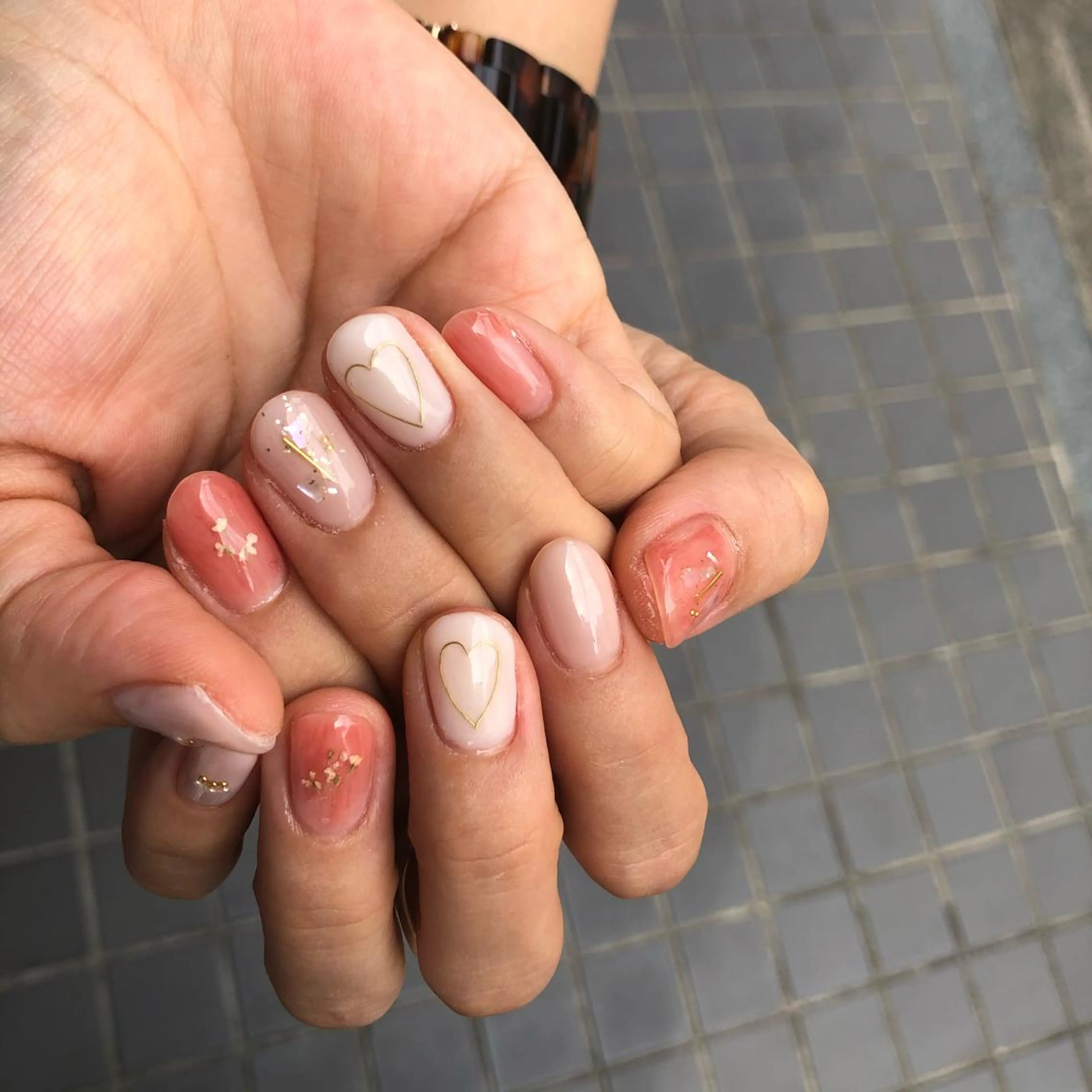 ネイル ニュアンスネイル ピンク 中牟田 彩水のネイルデザイン