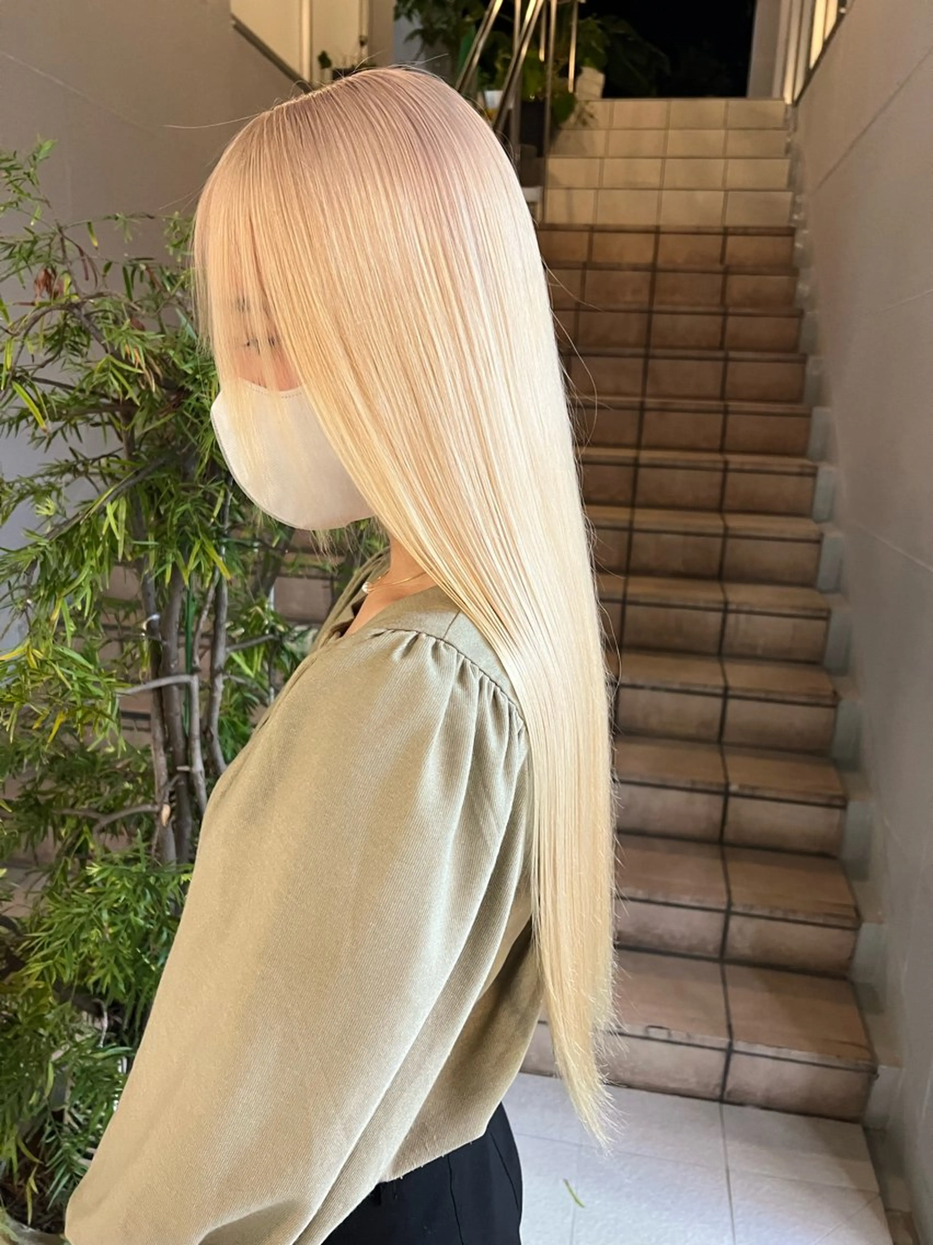 ロング カラー ブリーチ 抜きっぱなしブロンド レイヤーカット/韓国 艶カラー🪄REN.のヘアスタイル