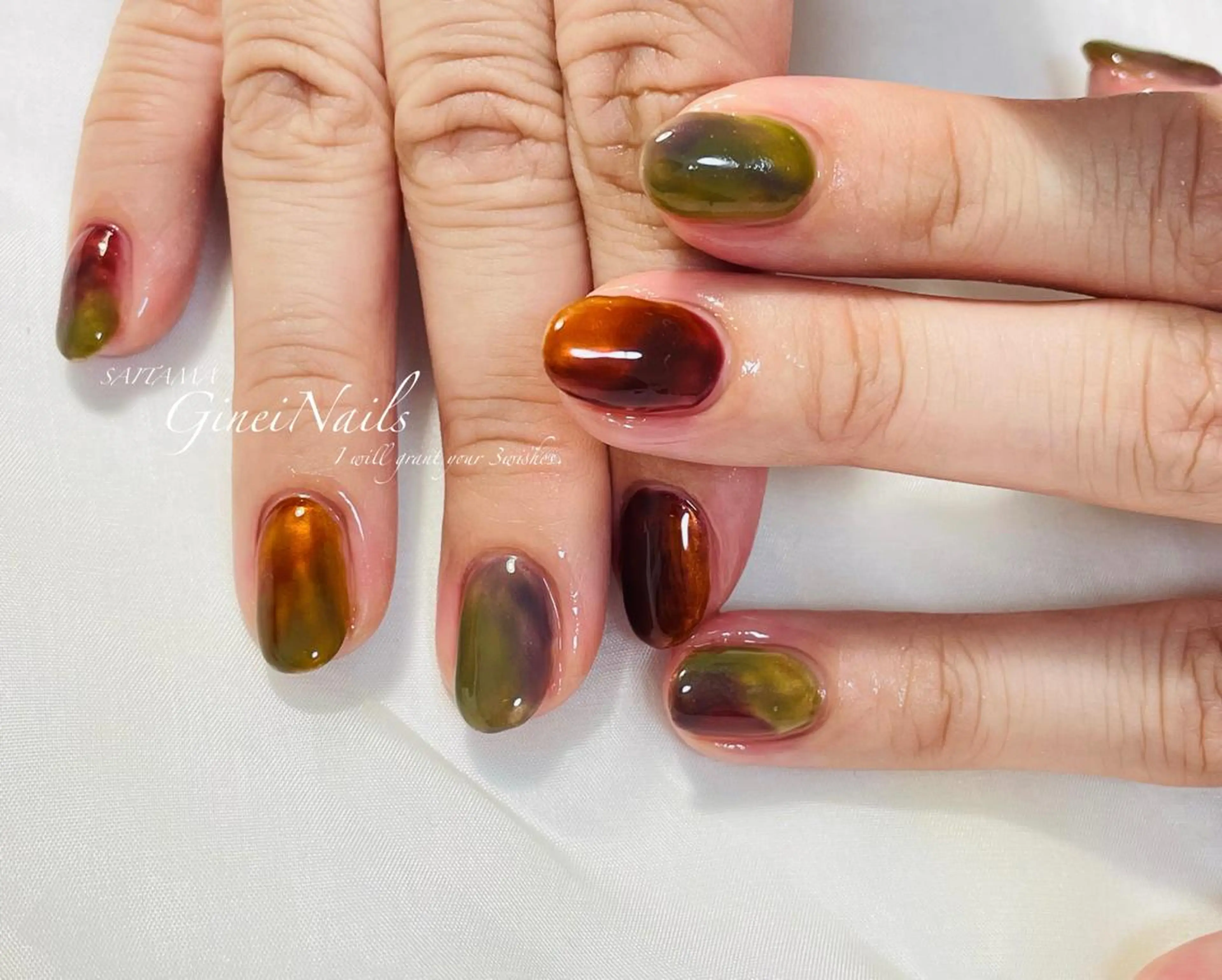 ネイル フットネイル フレンチネイル ジェルネイル グラデーション キラキラネイル Genie Nailsのネイルデザイン