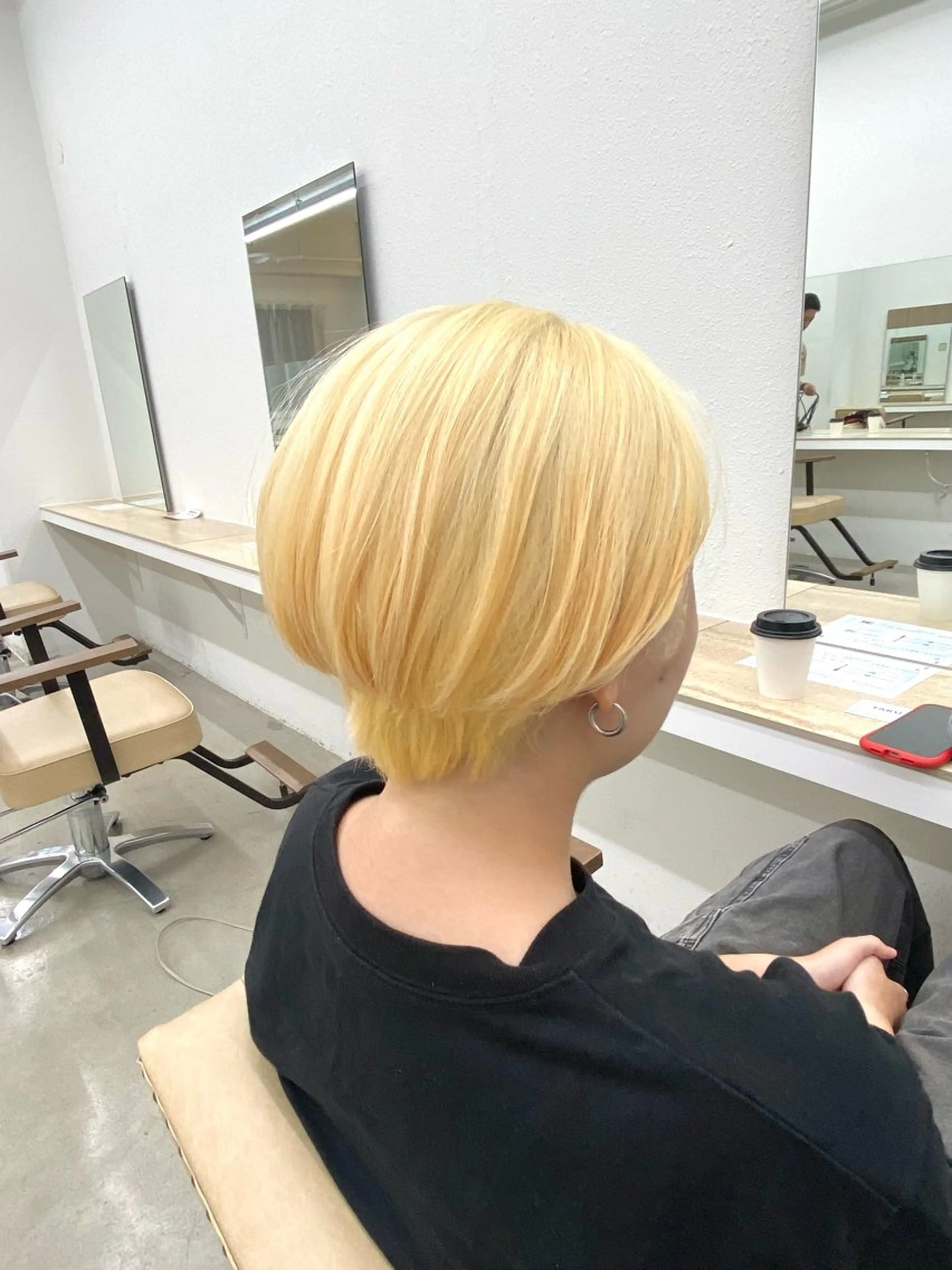 ショート カラー 抜きっぱなしブロンド BOB🌟ハイトーン /ブリーチ/TAKUのヘアスタイル