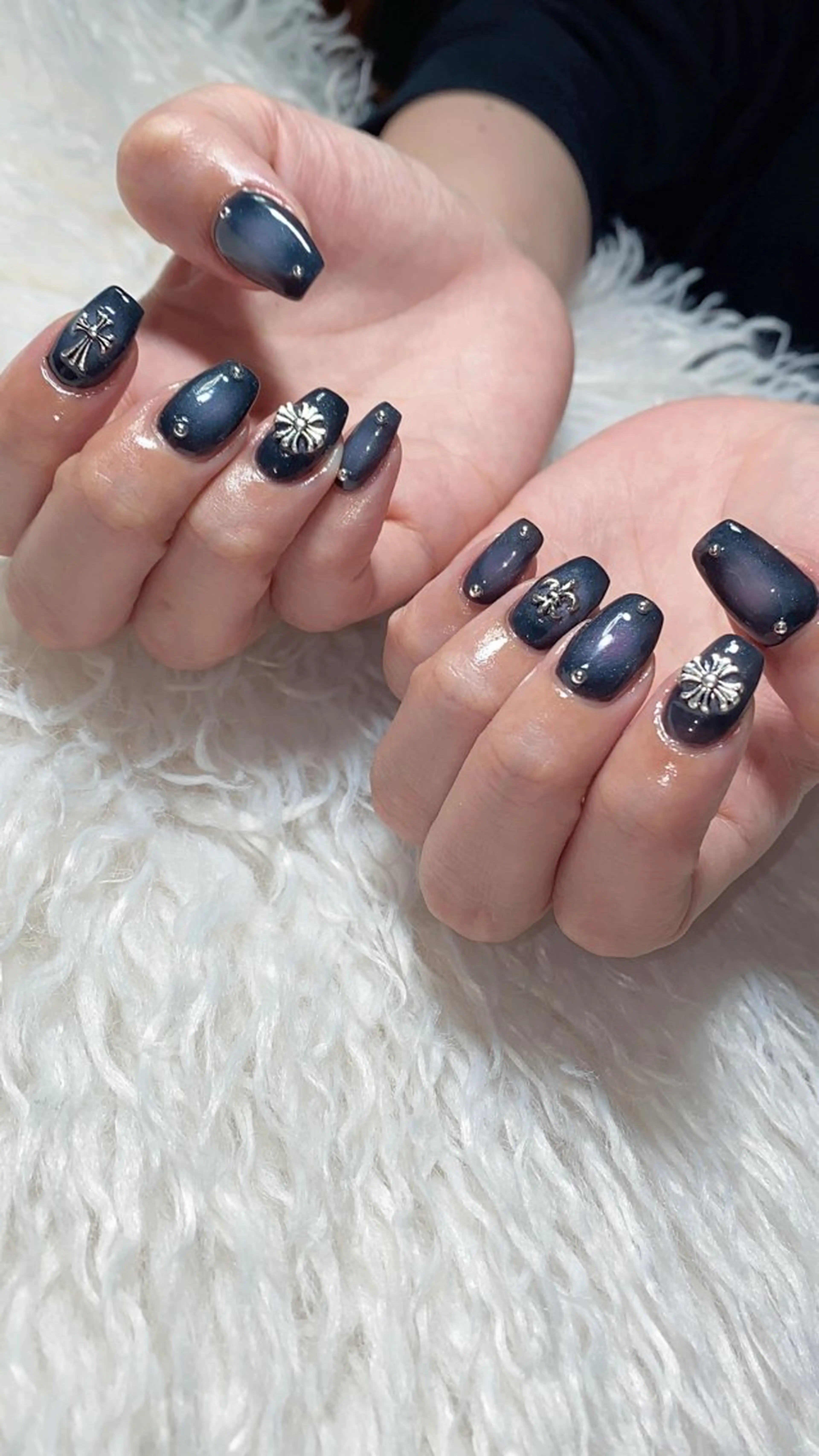 ネイル ハンドネイル n o q r m. n a c h iのネイルデザイン