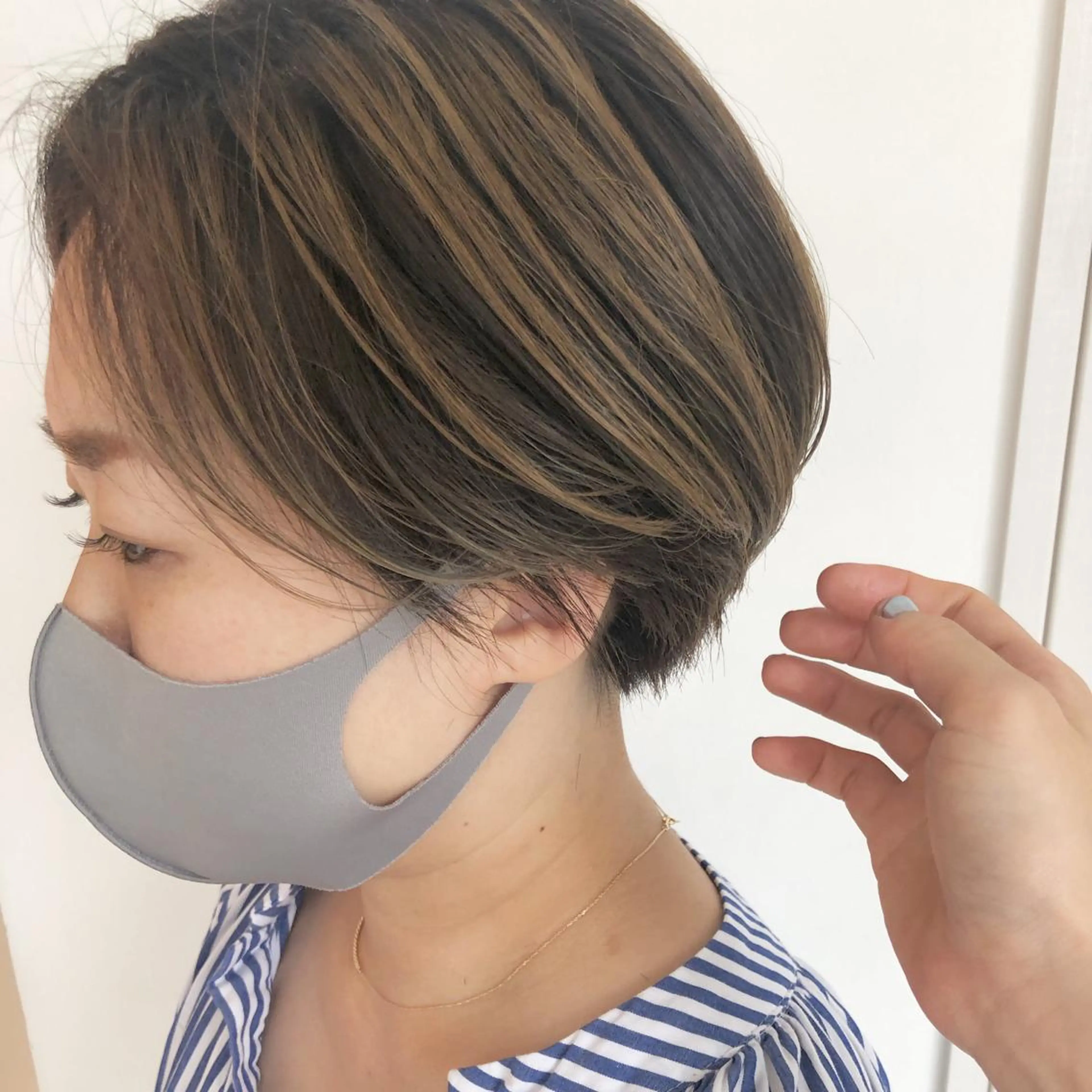 ショート カラー バレイヤージュ レイヤーカット ショートヘア ヤマモト マイのヘアスタイル