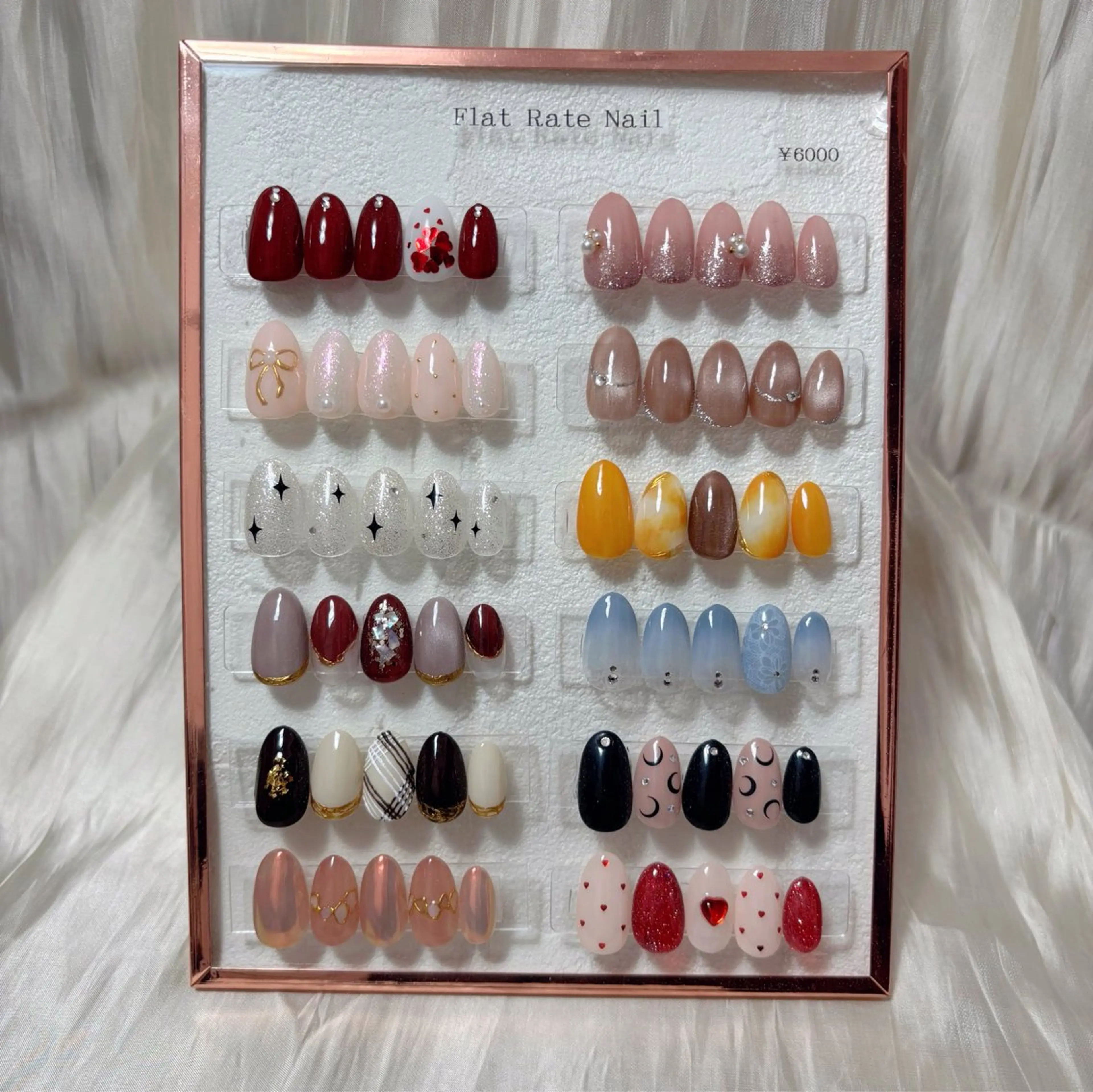 ネイル ハンドネイル nailroom DIASOMNIAのネイルデザイン