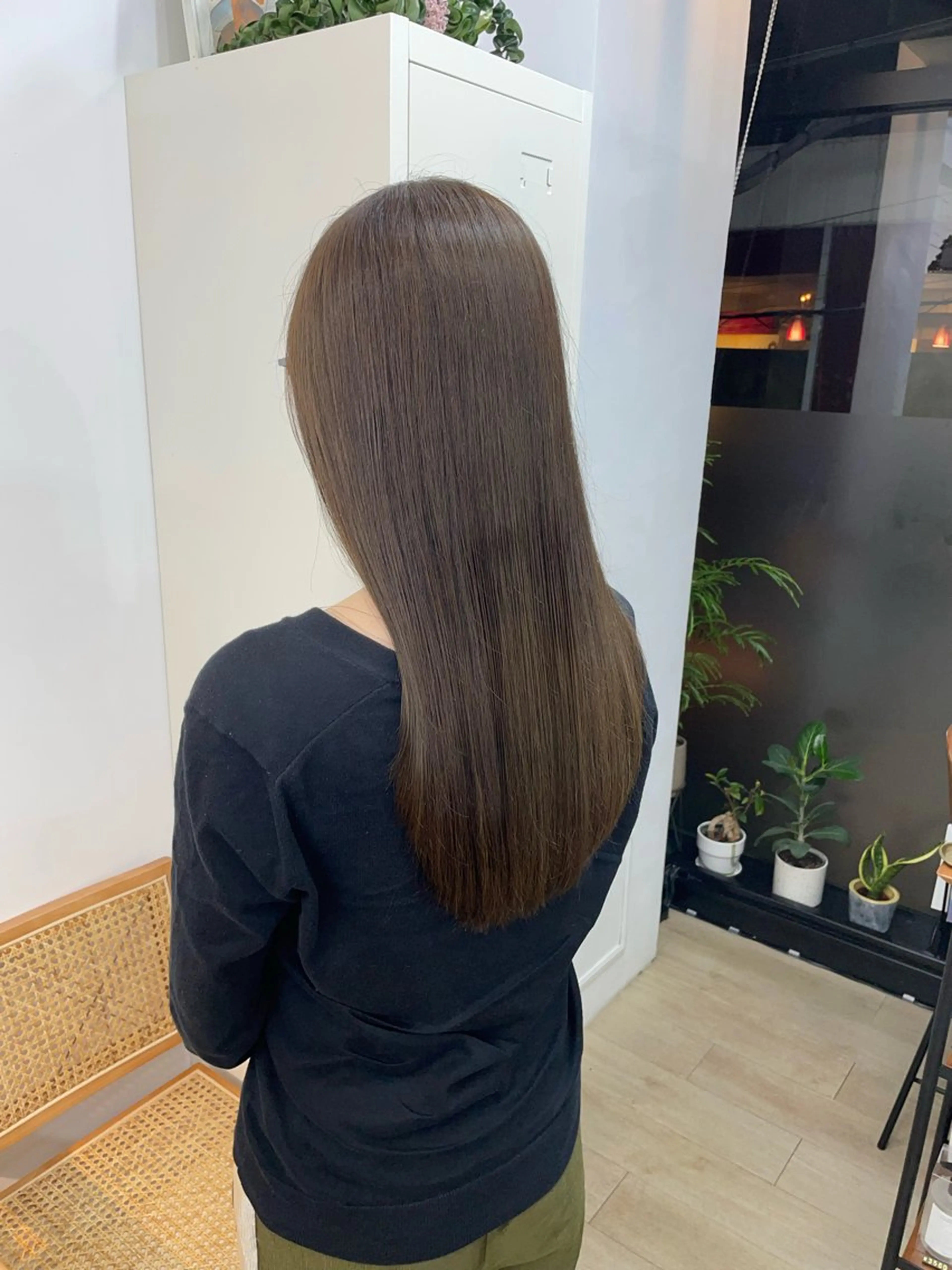 ロング カラー アッシュ ベージュカラー イルミナカラー トリートメント ヘアカラー トリートメント ✨髪質改善✨原宿 えのもと　はなのヘアスタイル
