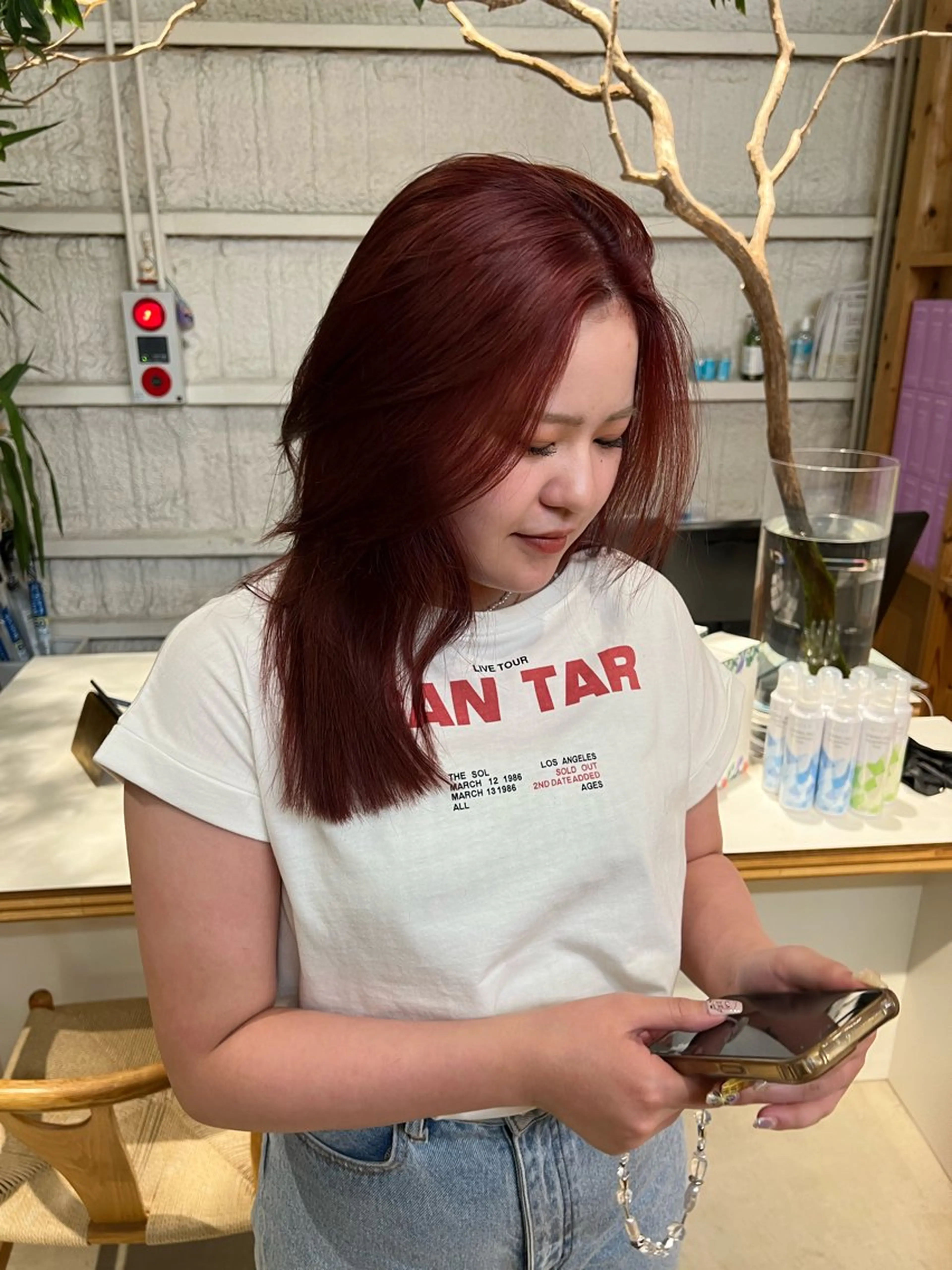 セミロング ヘアカラー 青木 芽生のヘアスタイル