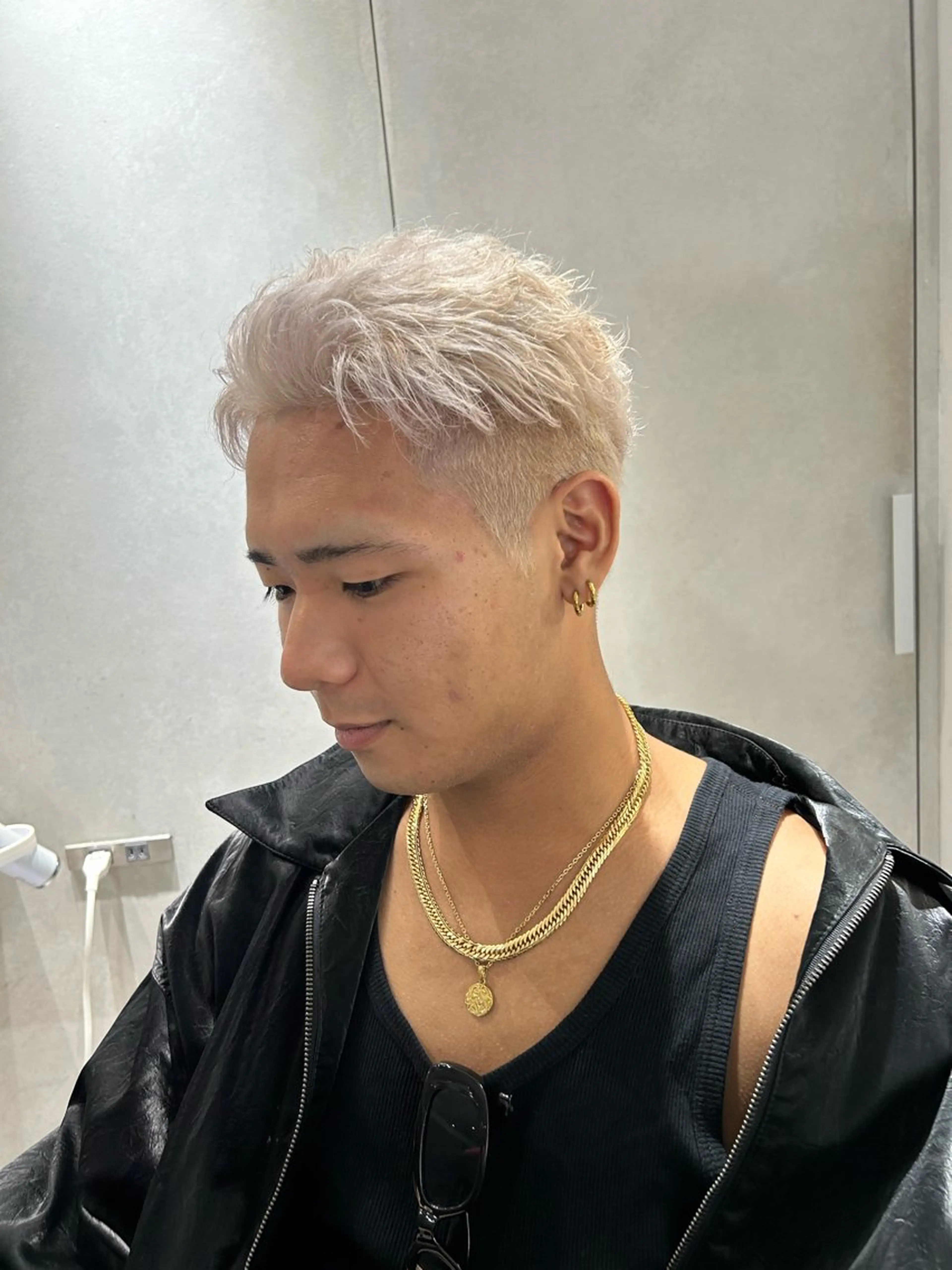 メンズ メンズハイトーン ヘアカラー ヘアセット onyx所属・表参道/フェード・ メッシュ・ハイトーンのヘアスタイル