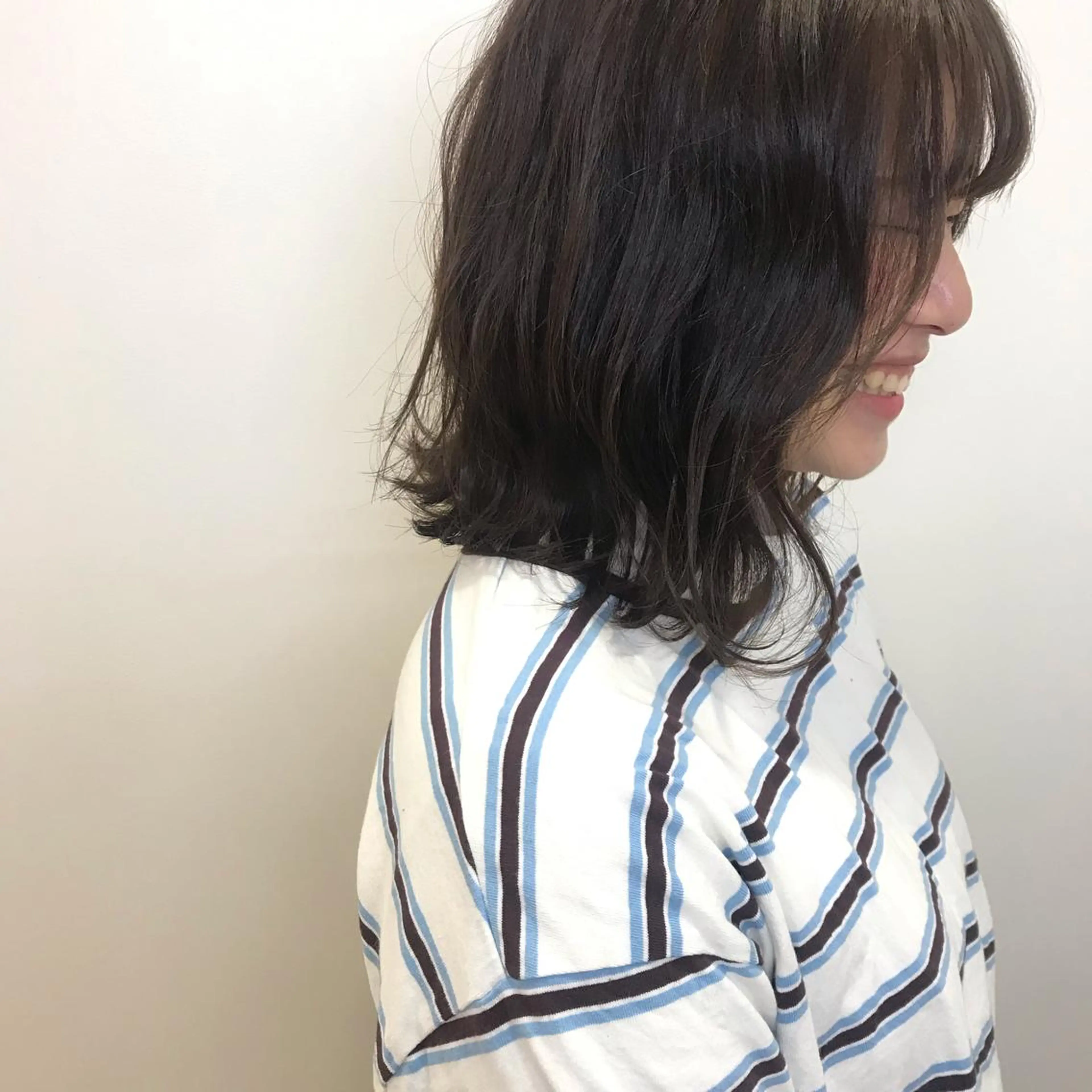 ミディアム riho/ブリーチ/ デザインカラー/辻堂のヘアスタイル