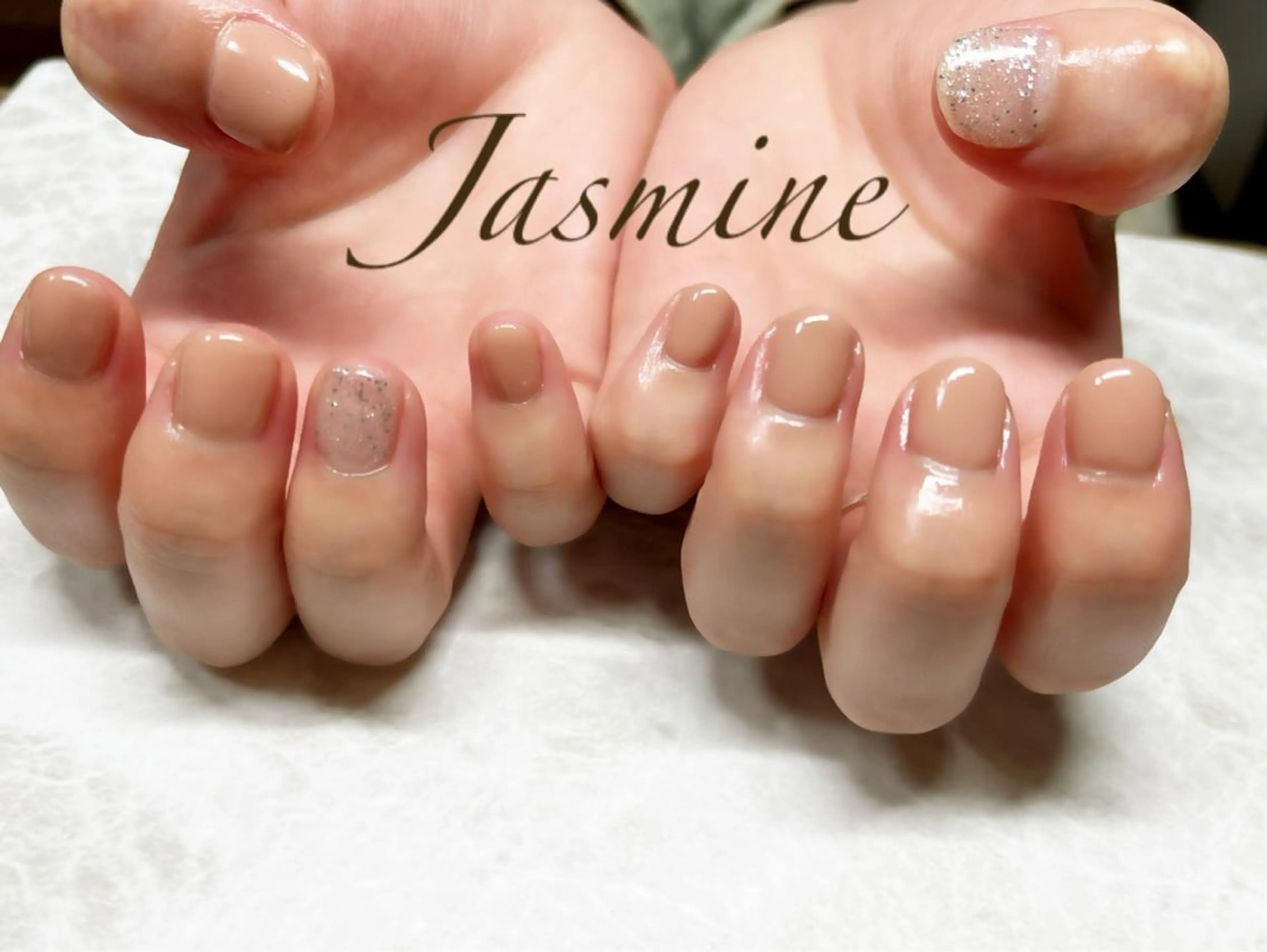 ネイル ワンカラーネイル ハンドネイル Jasmine 林のネイルデザイン