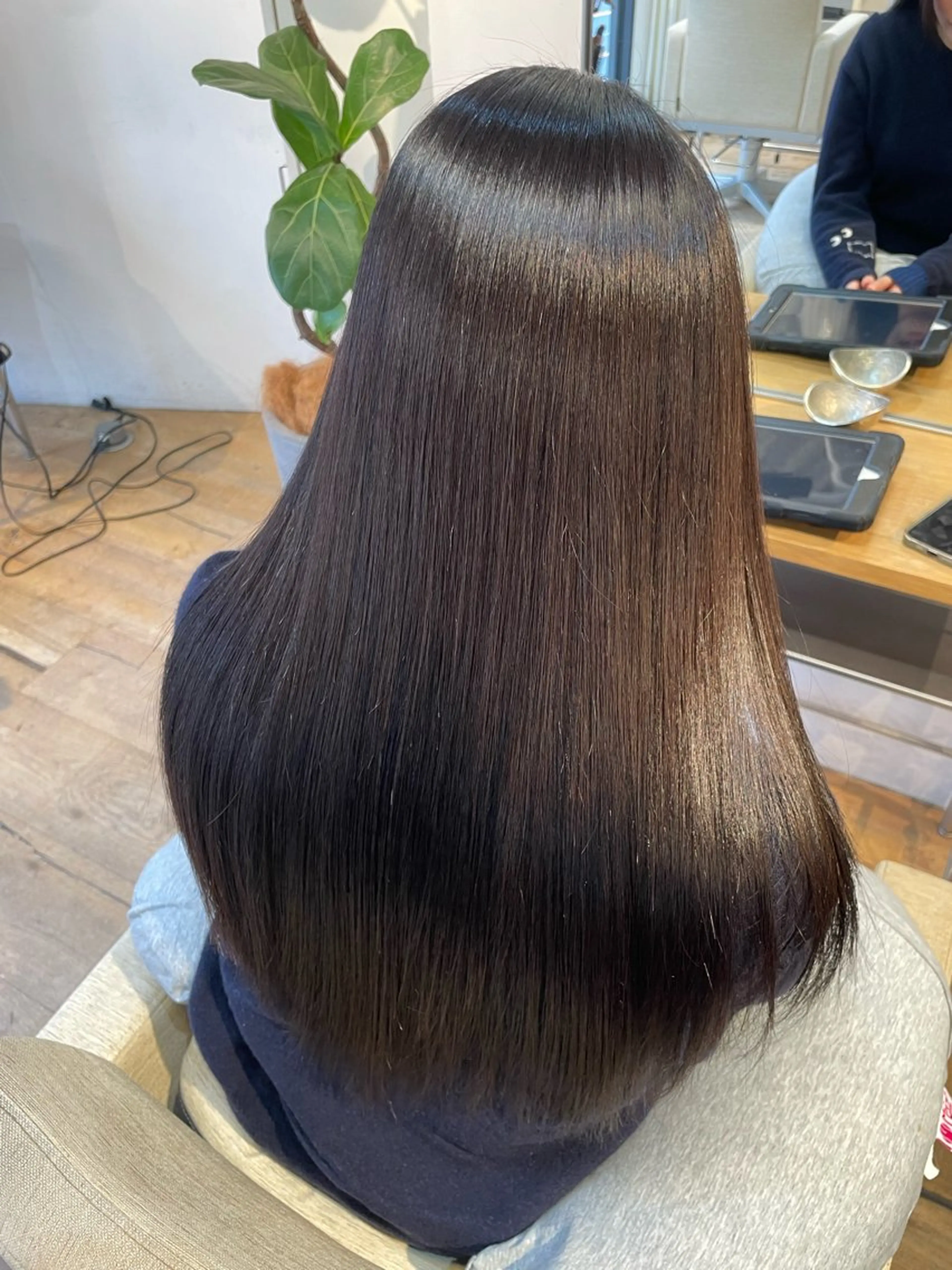 ロング BELO 愛未のヘアスタイル
