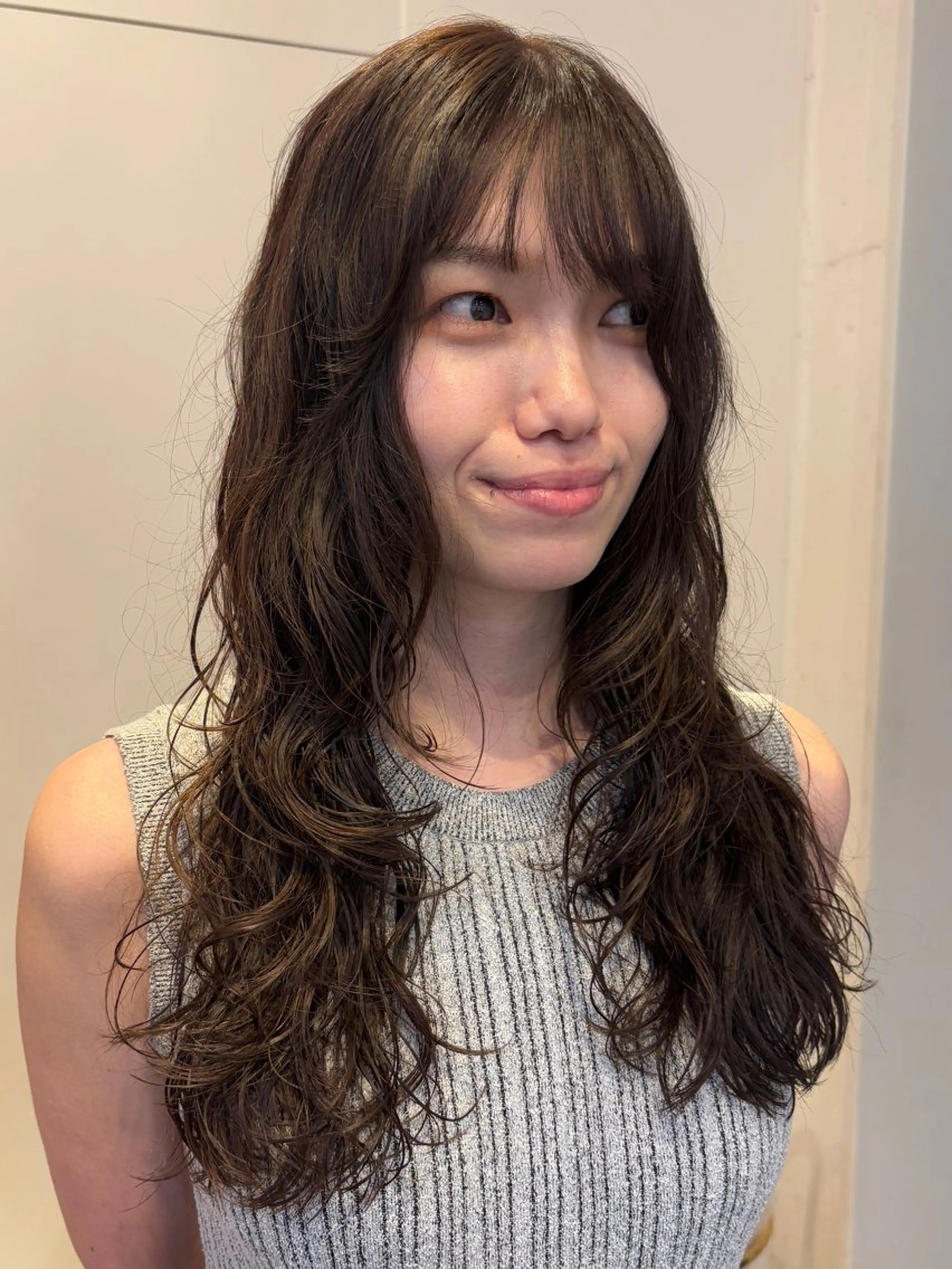 セミロング カラー パーマ カット ヘアカラー パーマ トリートメント RIN／💫 レイヤーカット／韓国のヘアスタイル