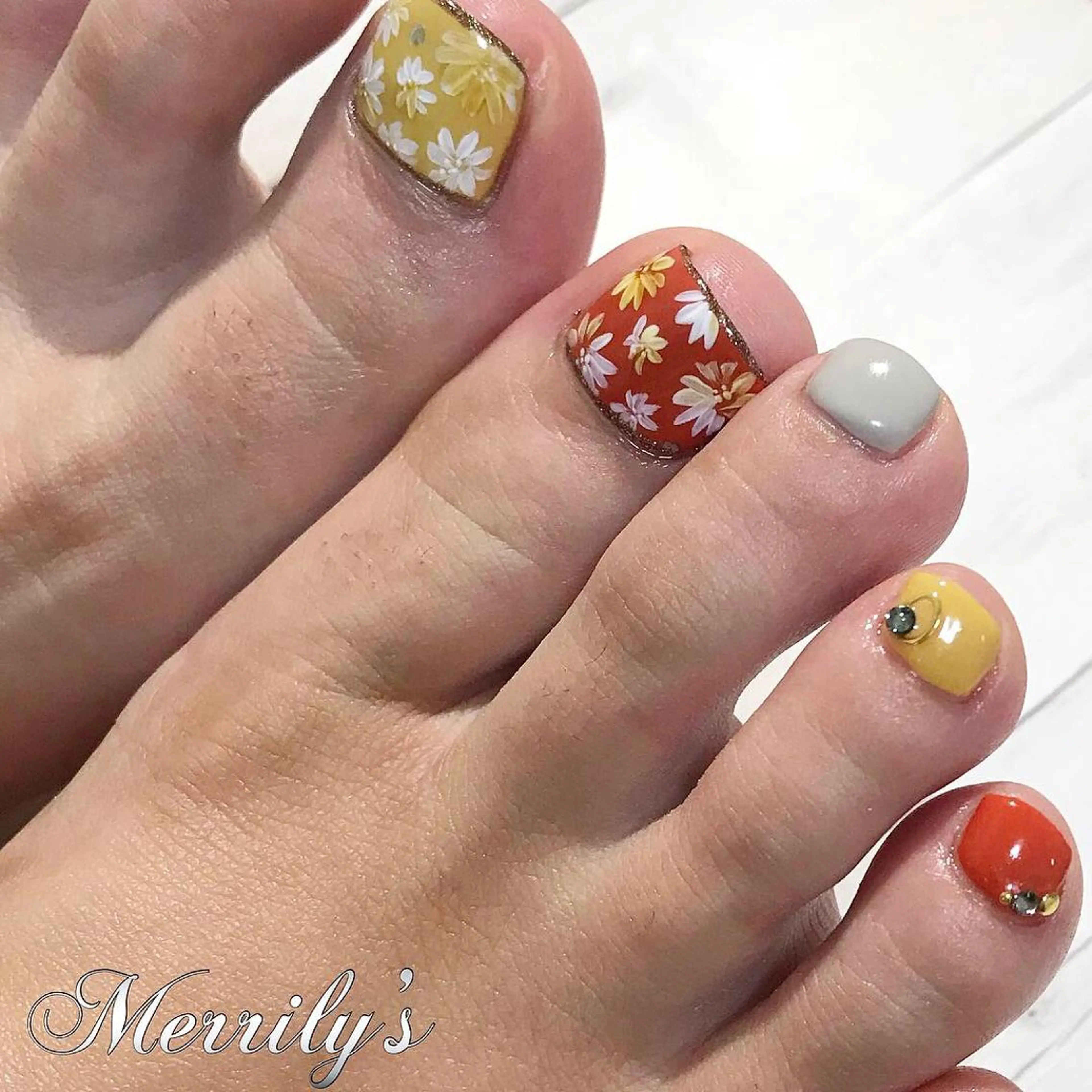 ネイル Merrily's所属・Merrily's Hagi Minaのネイルデザイン