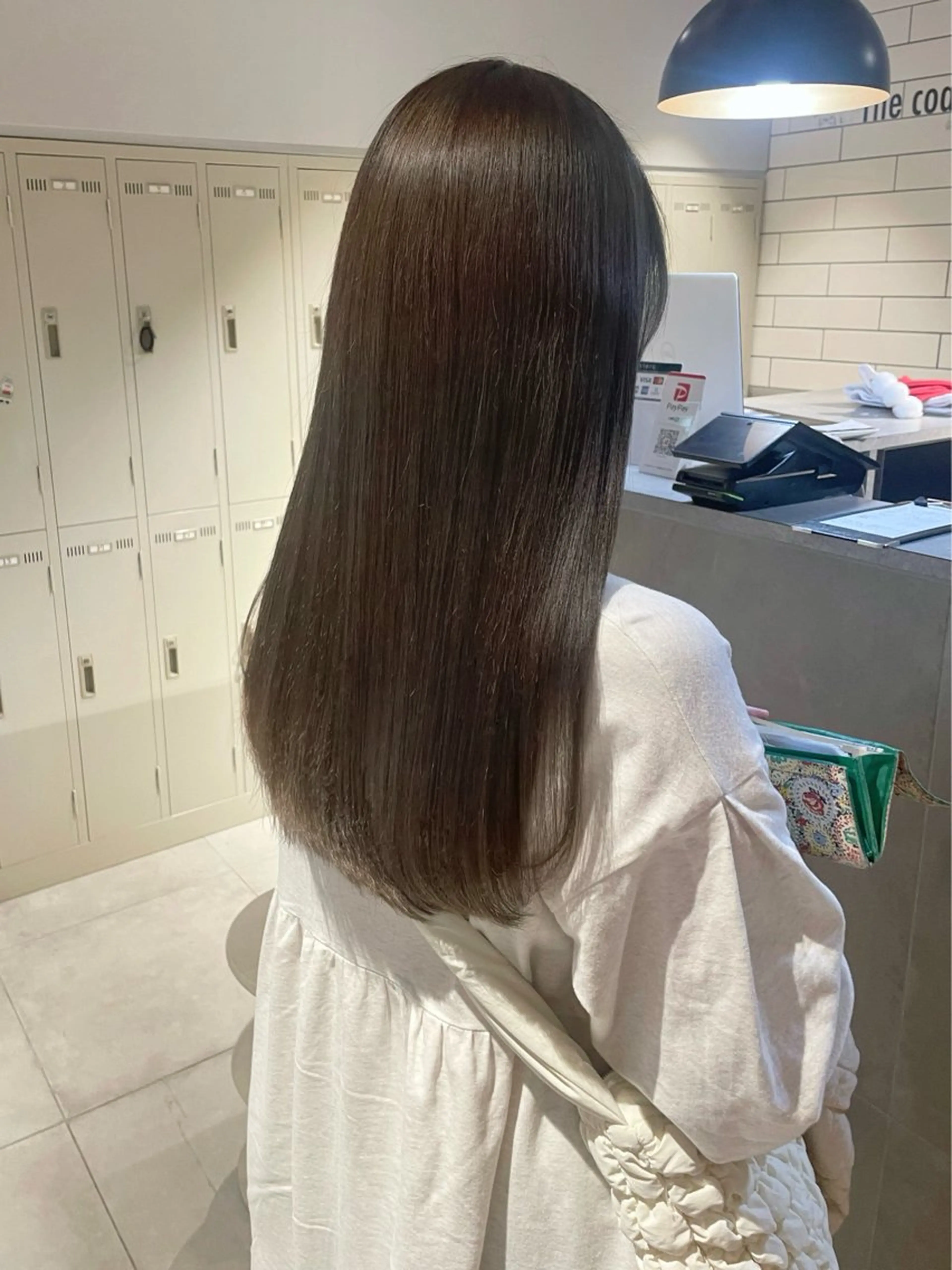 ロング カラー 透明感カラー グレージュ イルミナカラー ヘアカラー レイヤー/髪質改善カ ラ-🤍津田奈々美‎のヘアスタイル