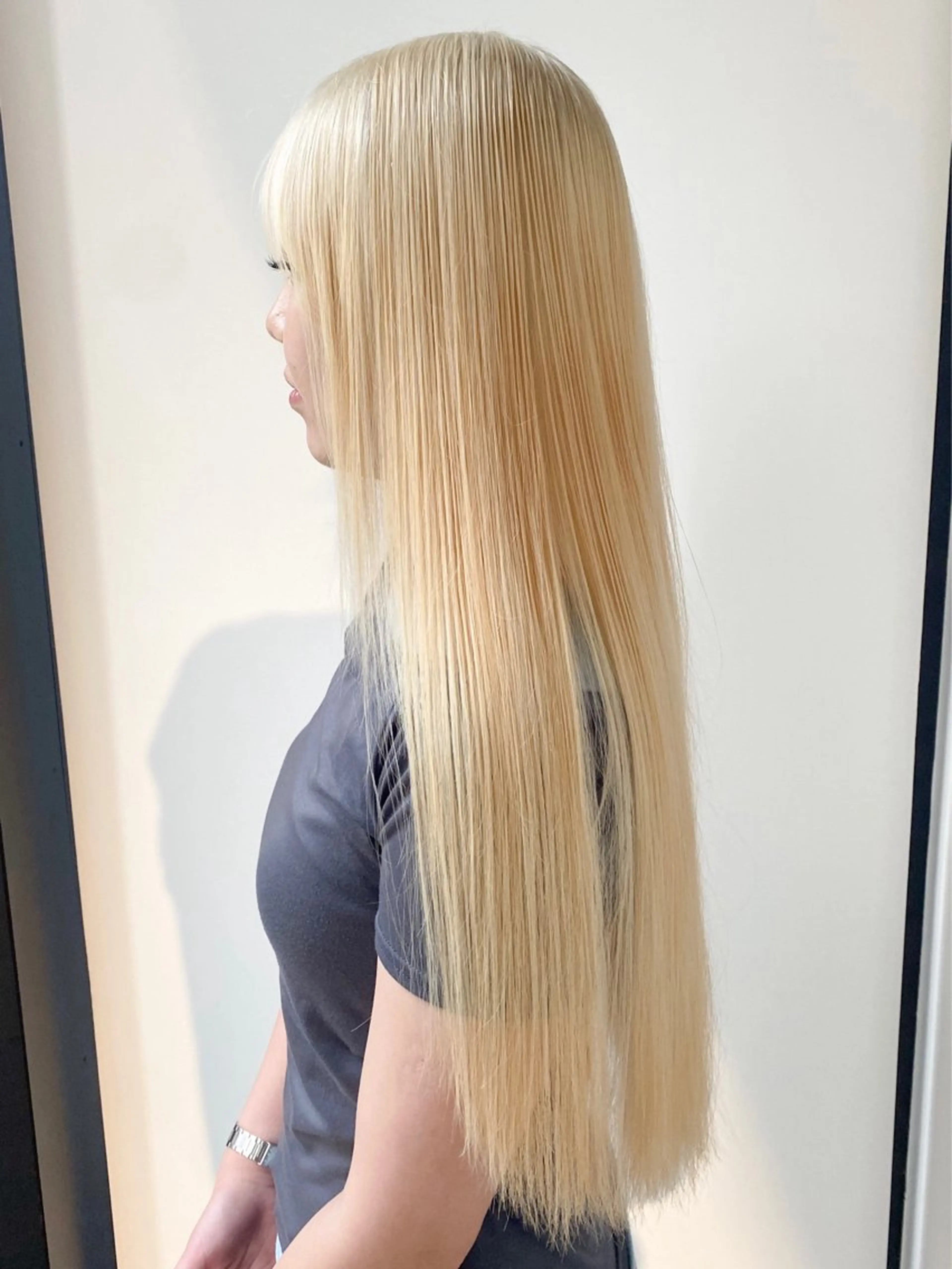 🟧🔻ハイトーンメンテナス🔻🟧　  　　　　　　　　　　　　ブリーチリタッチ➕前髪カット➕うる艶トリートメントの写真