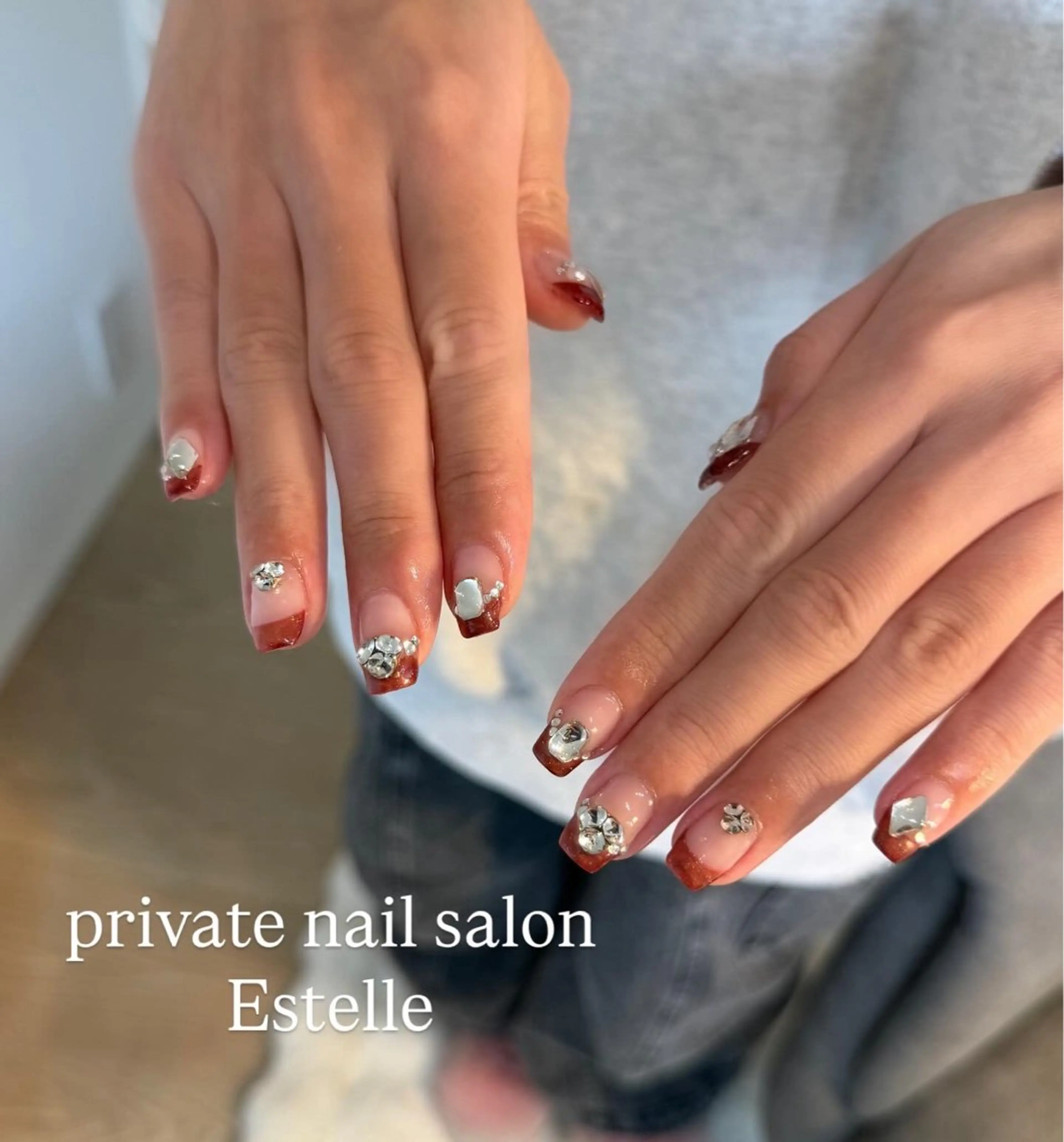ネイル マグネットネイル 持ち込み 赤色 ハンドネイル nail salon Estelleのネイルデザイン