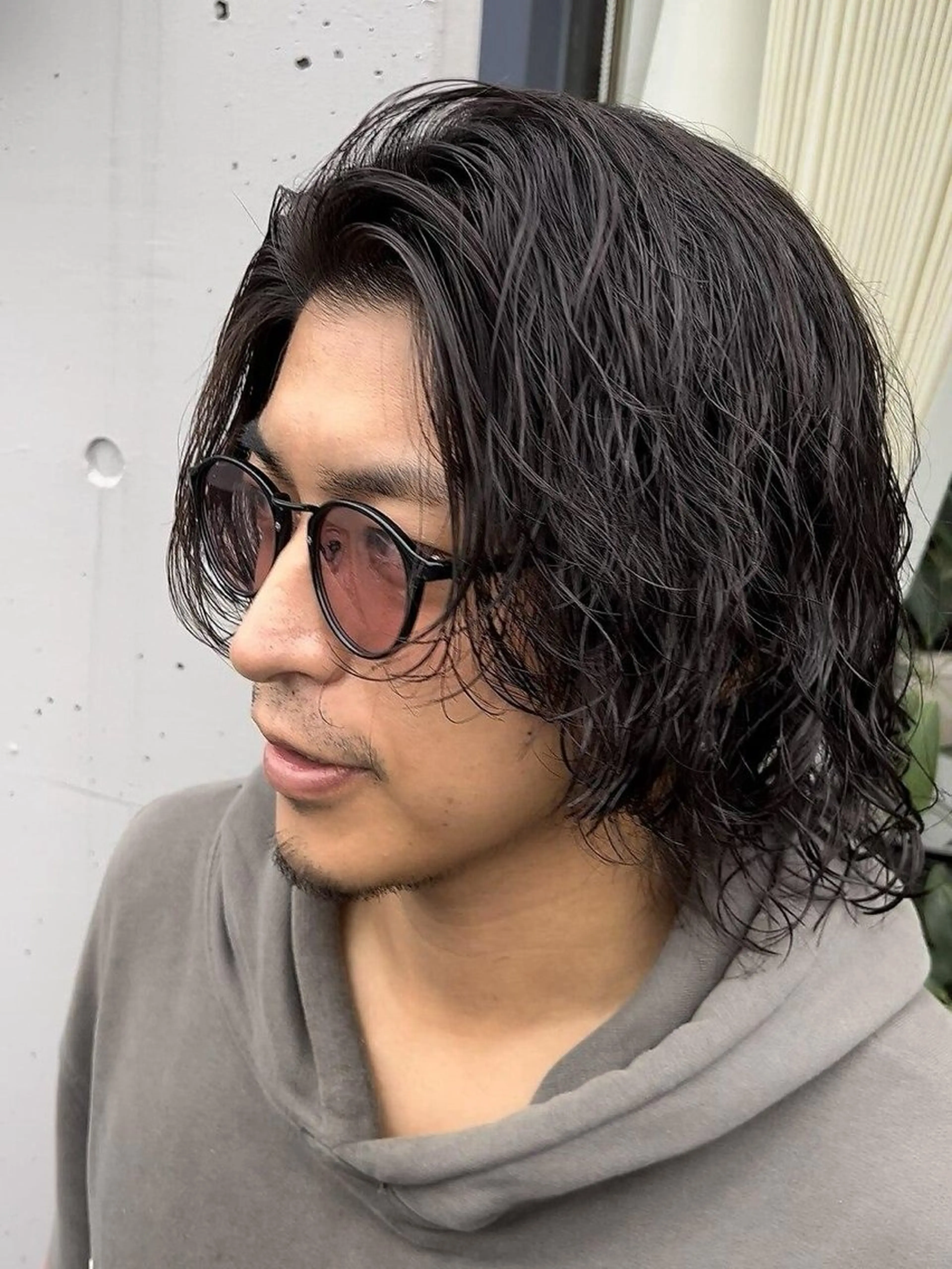 ミディアム パーマ メンズ 美容師歴6年 fifth前比嘉💥のヘアスタイル