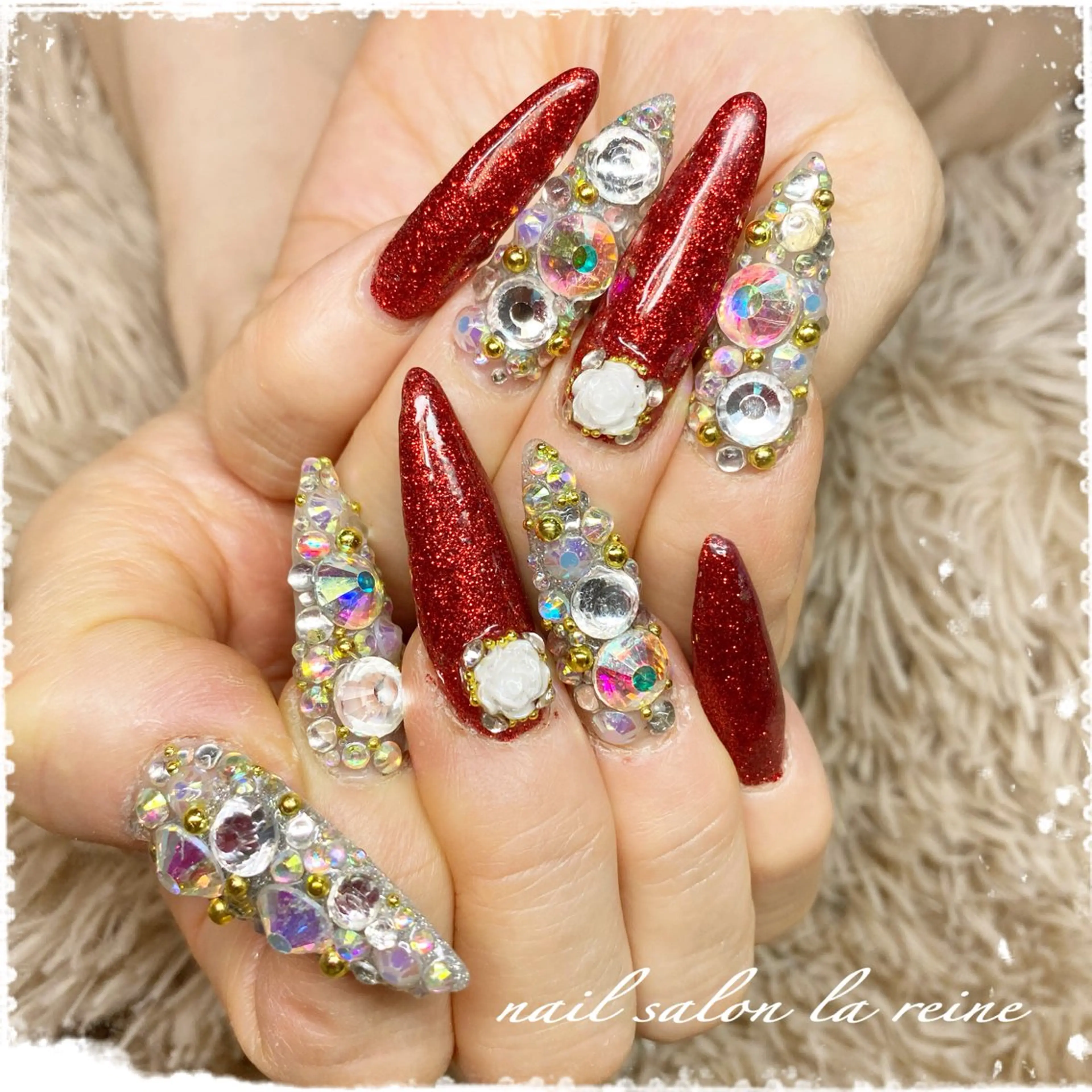 ネイル キラキラネイル ラメ(グリッター) ストーンネイル 夏ネイル nail salon  la reine所属・nail salon la reineのネイルデザイン