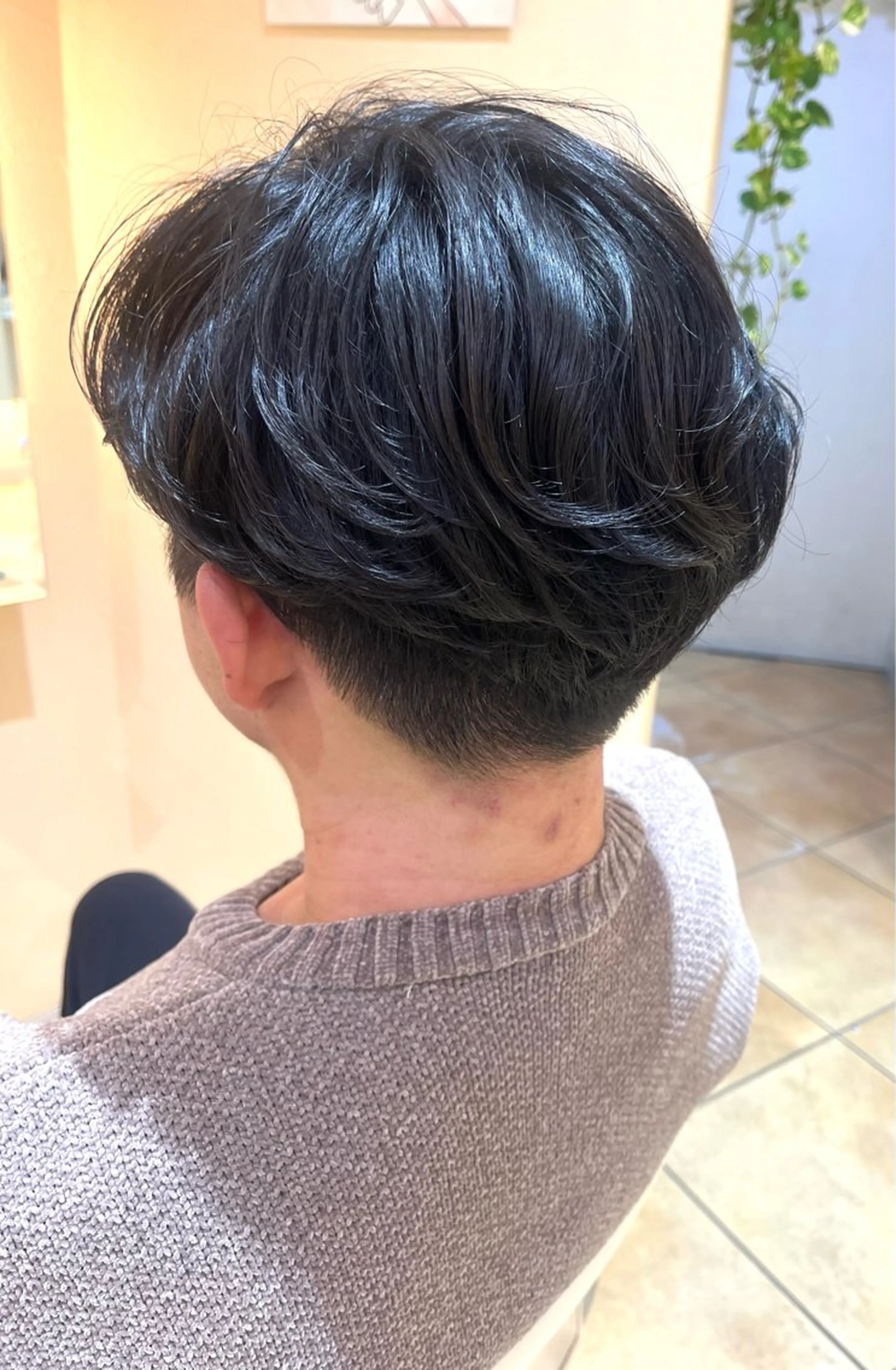 ショート パーマ メンズ マッシュ メンズパーマ 刈り上げ ニュアンスパーマ メンズパーマ特化 外山　健太のヘアスタイル