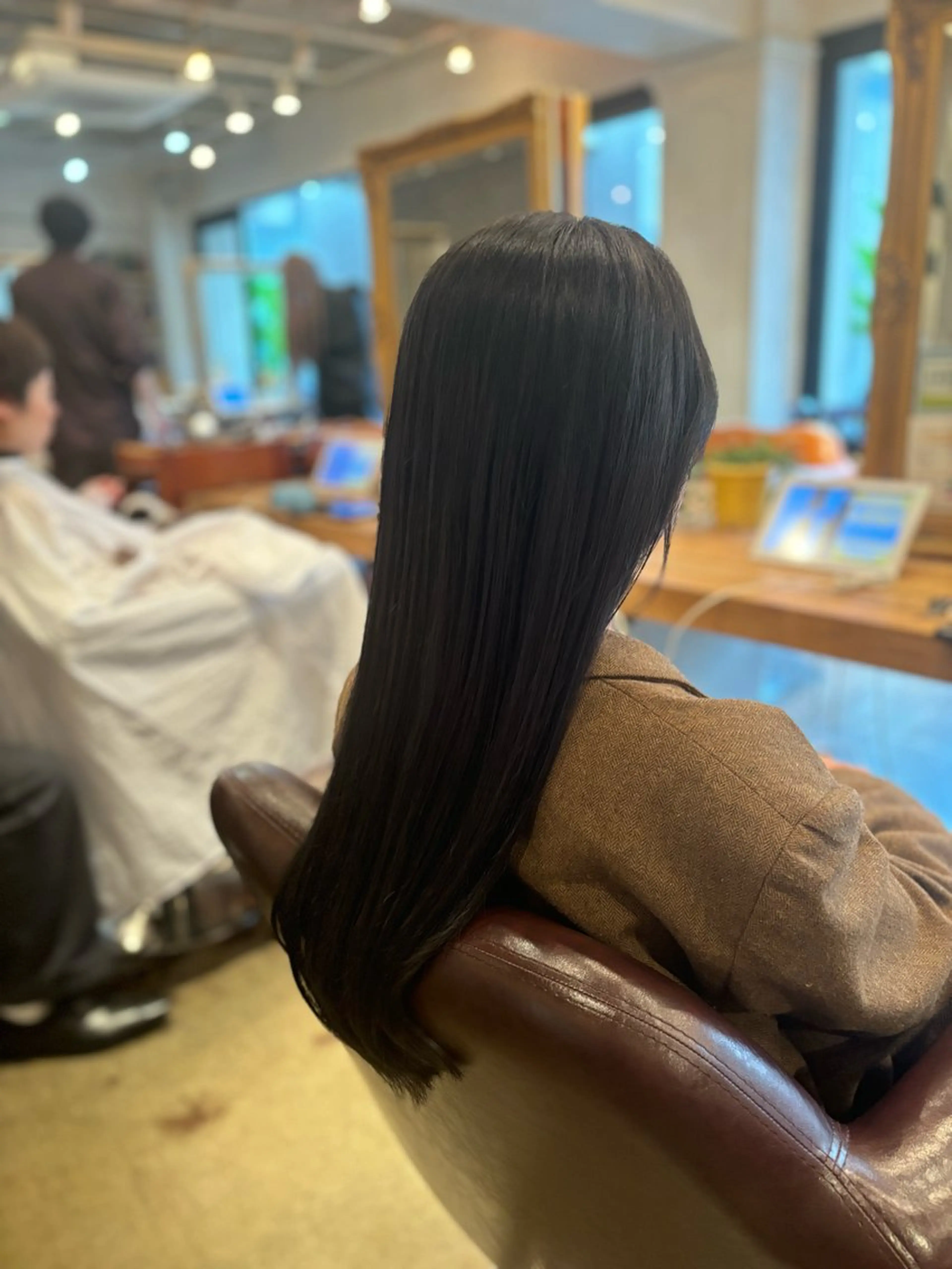 ロング カラー 髪質改善カラー ベージュ🤎YUMEのヘアスタイル