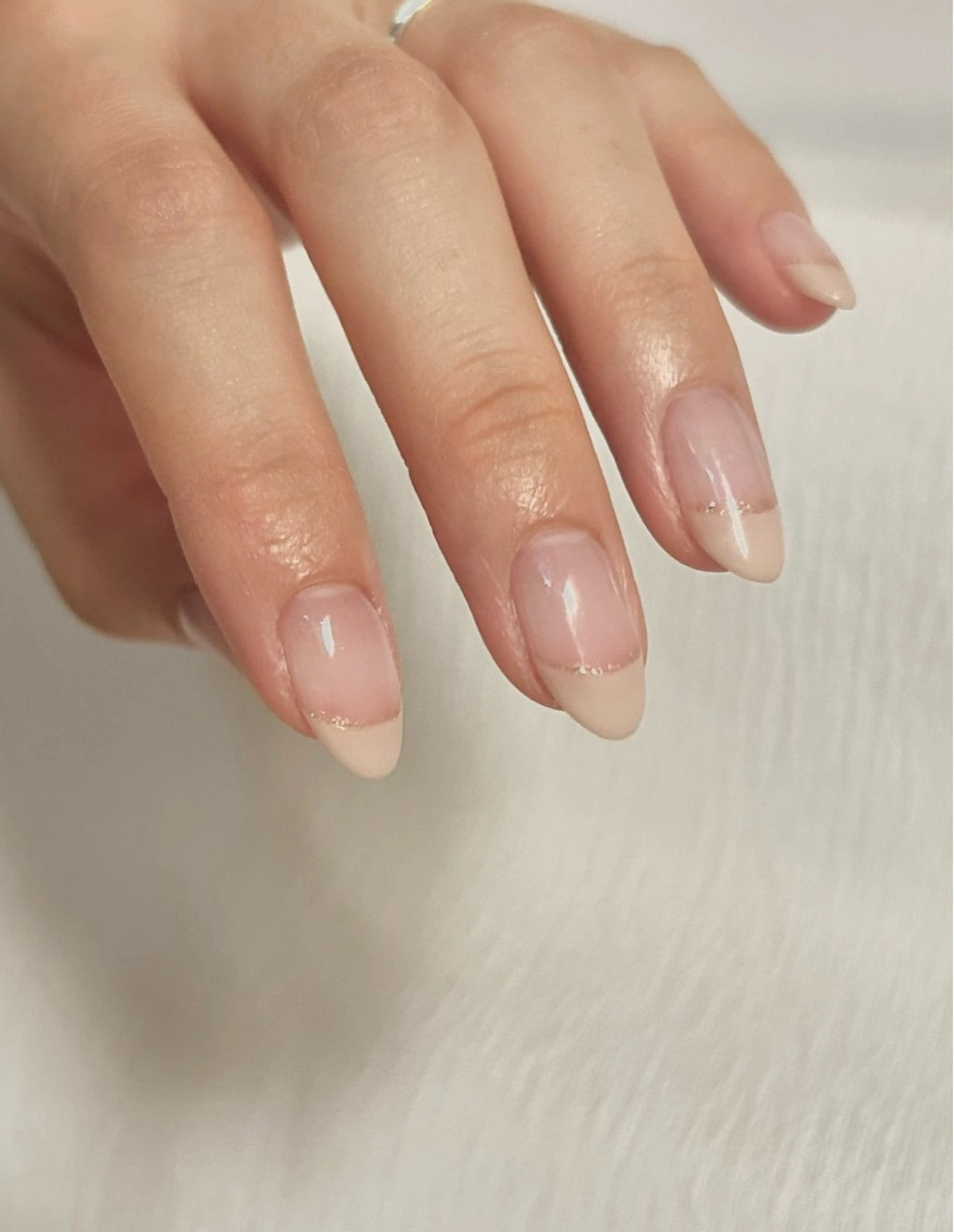 ネイル オーロラネイル ジェルネイル キラキラネイル ラメ(グリッター) ニュアンスネイル 𓂃toi. 儚げnuanceのネイルデザイン