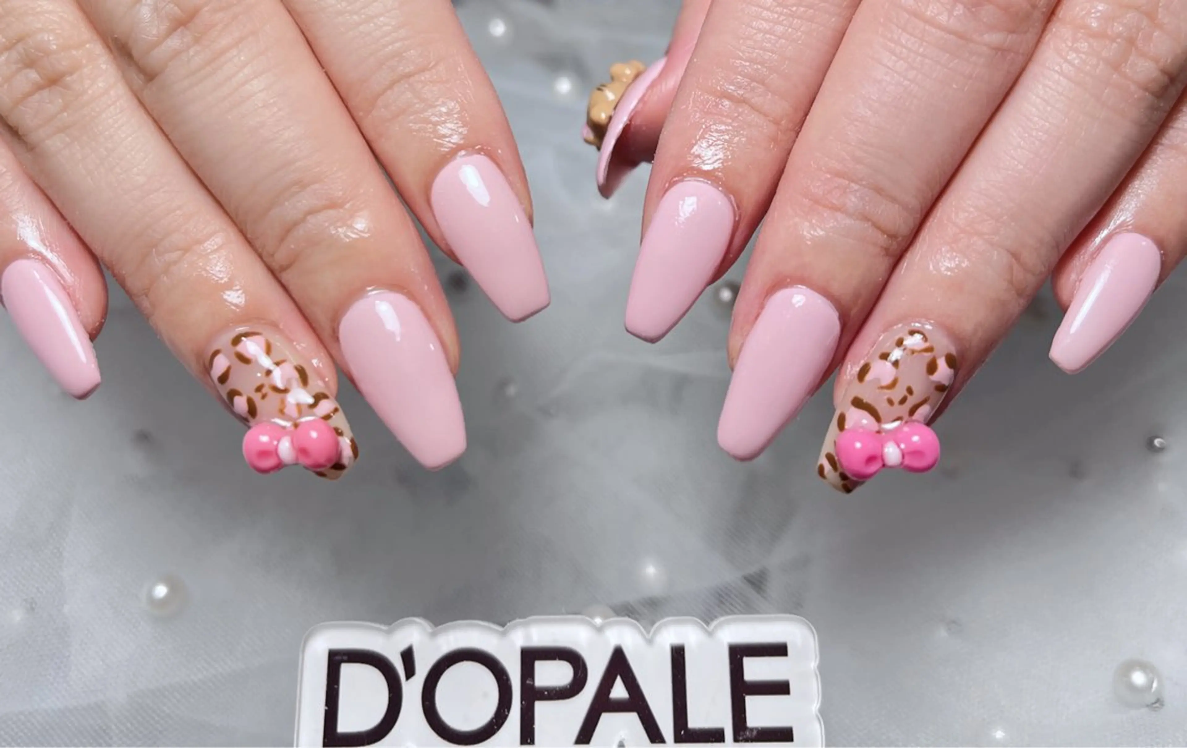 ネイル DOPALE、もも 彦奇のネイルデザイン