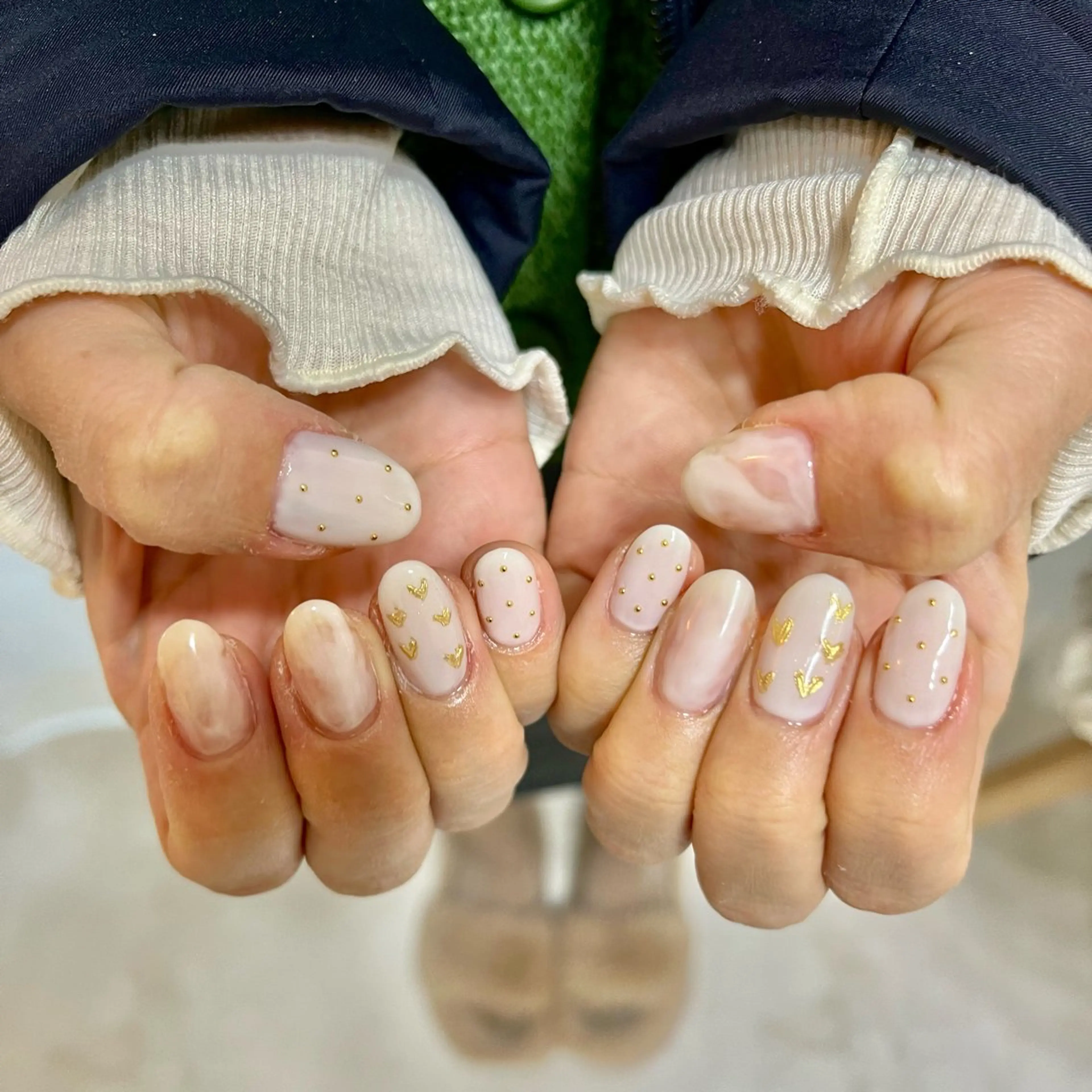 ネイル ゴールド 持ち込み ニュアンスネイル bianca TORII🌞のネイルデザイン