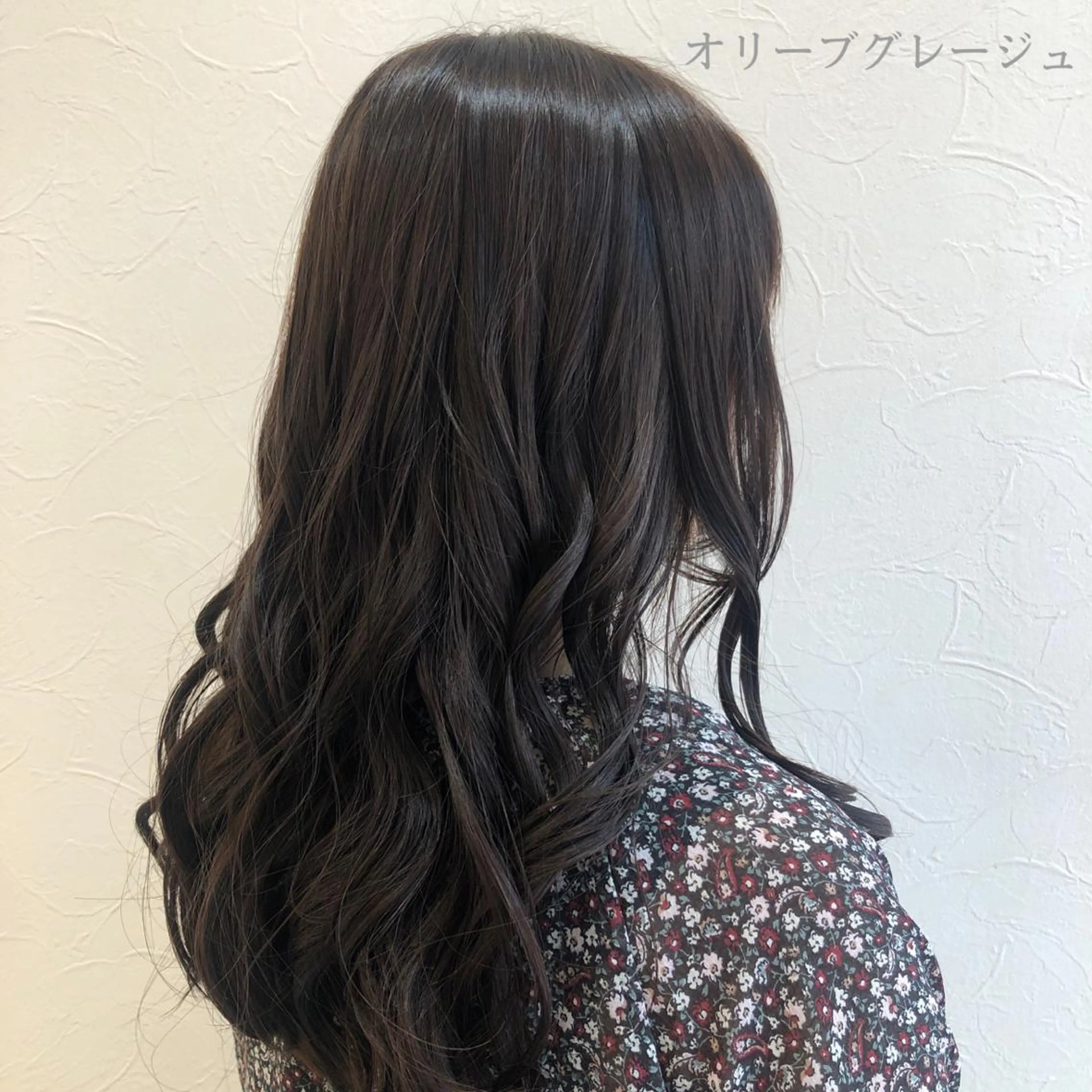 セミロング カラー salowin 柏Suite店所属・SAKI ☺︎のヘアスタイル