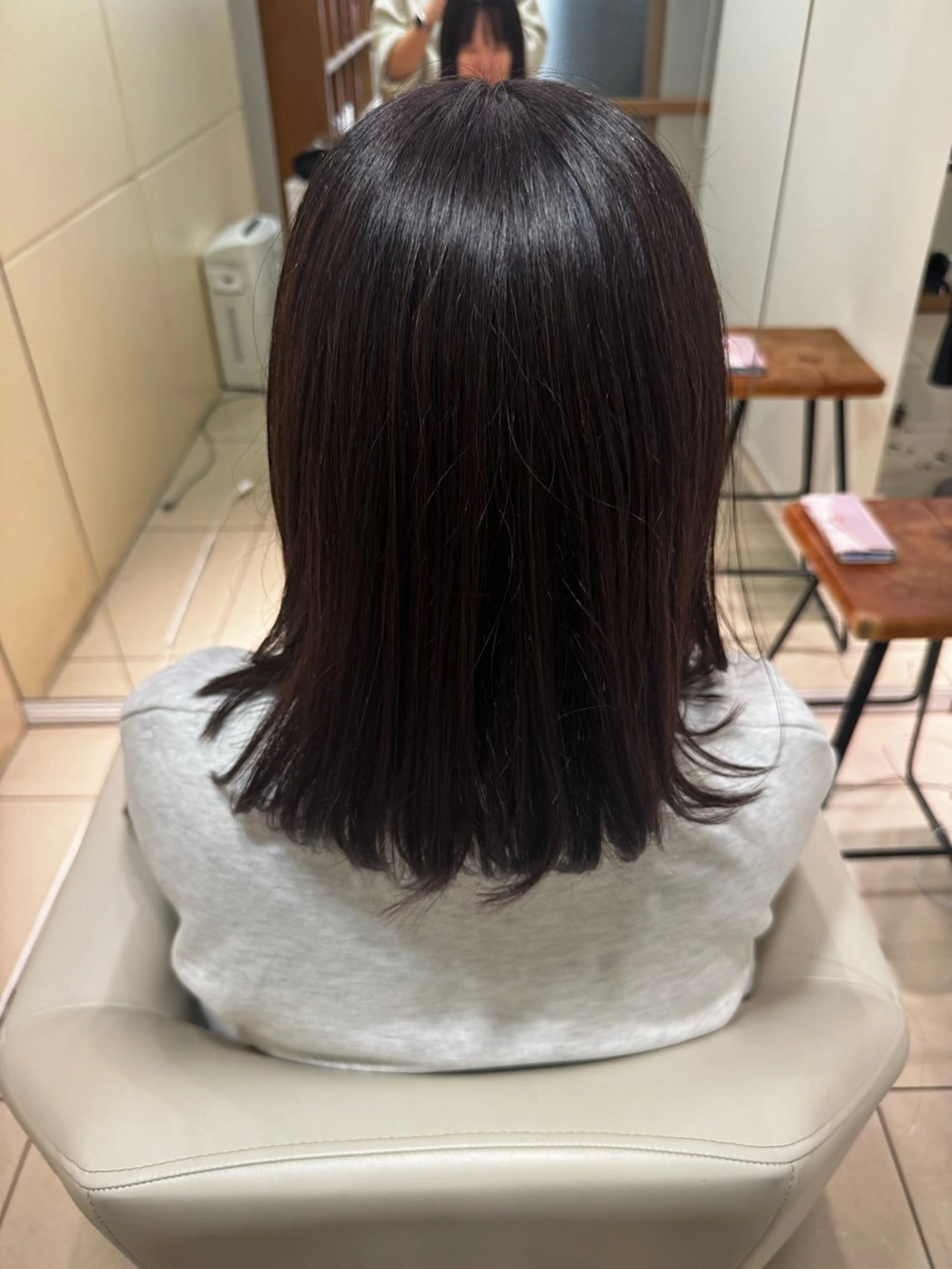 ミディアム 艶カラー/ベージュ カラー/tuburaのヘアスタイル