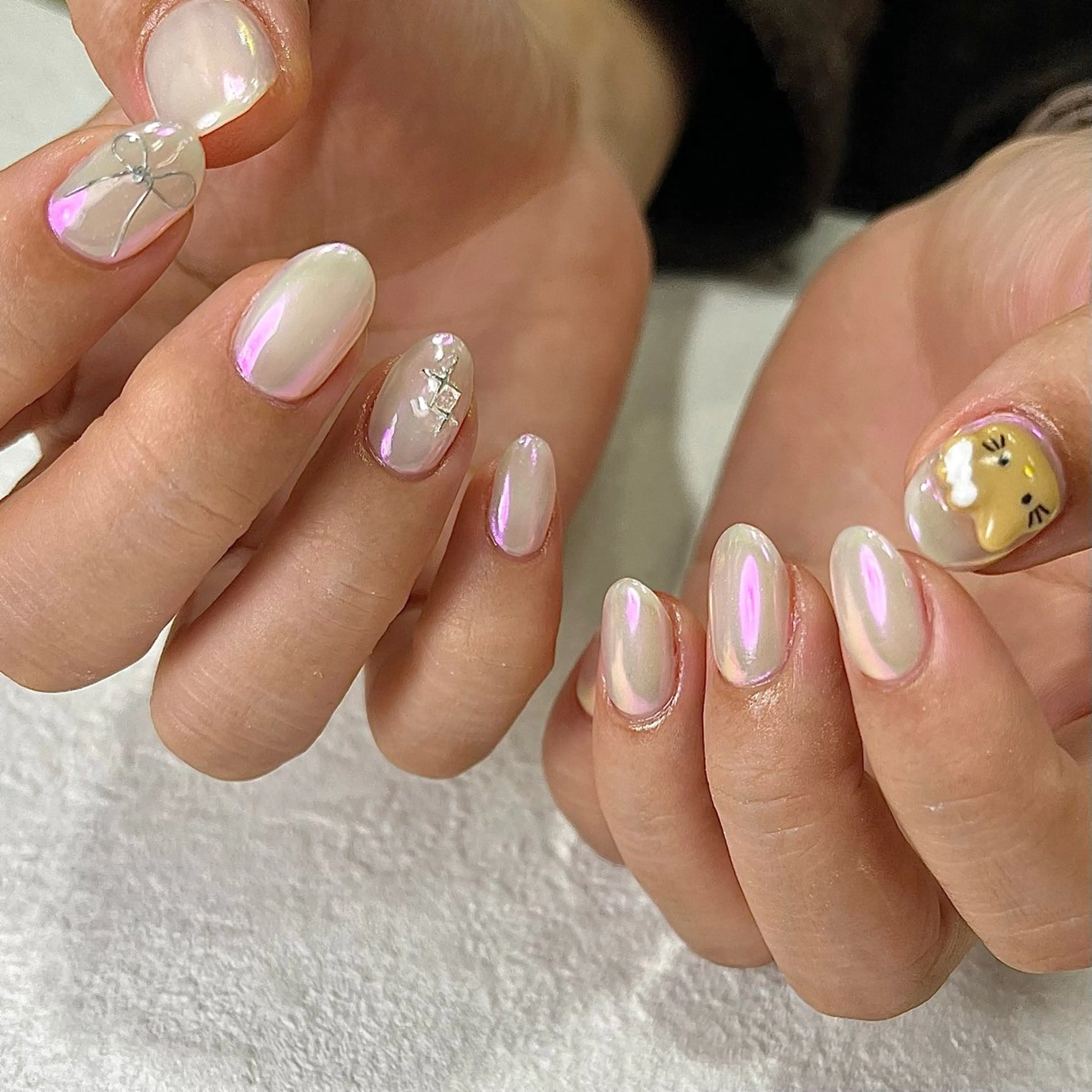 ネイル オーロラネイル 韓国ネイル ピンク リボン ホワイト ハンドネイル para ☀︎ sol by BECK所属・Para Sol nail　Maoのネイルデザイン