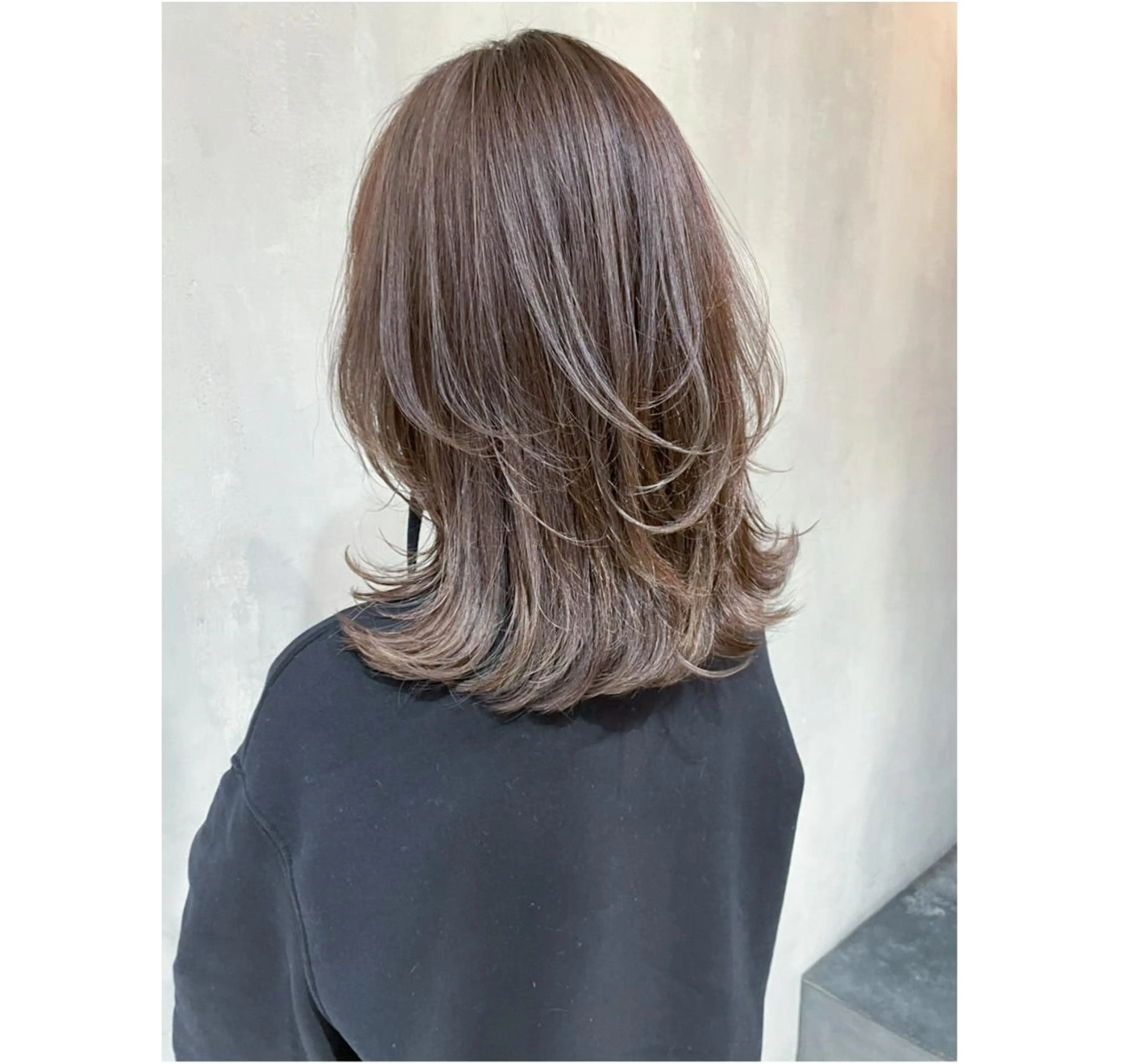 ミディアム パーマ カラー ハイライトカラー ハイライト レイヤーカット カット ヘアカラー トリートメント ITby ALBUM 北千住店のヘアスタイル