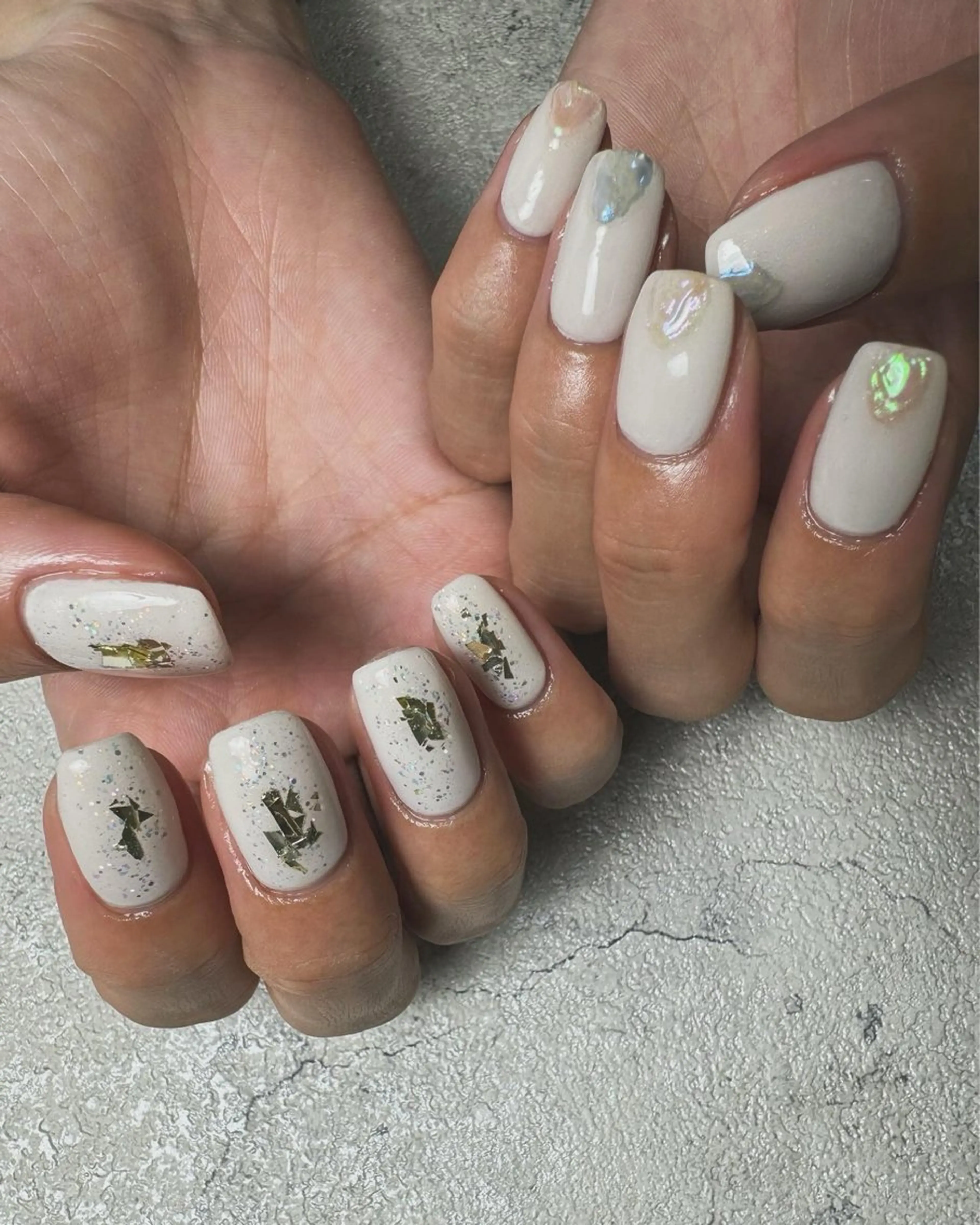 ネイル ジェルネイル ラメ(グリッター) 持ち込み ニュアンスネイル パラジェル ハンドネイル flowers nailのネイルデザイン