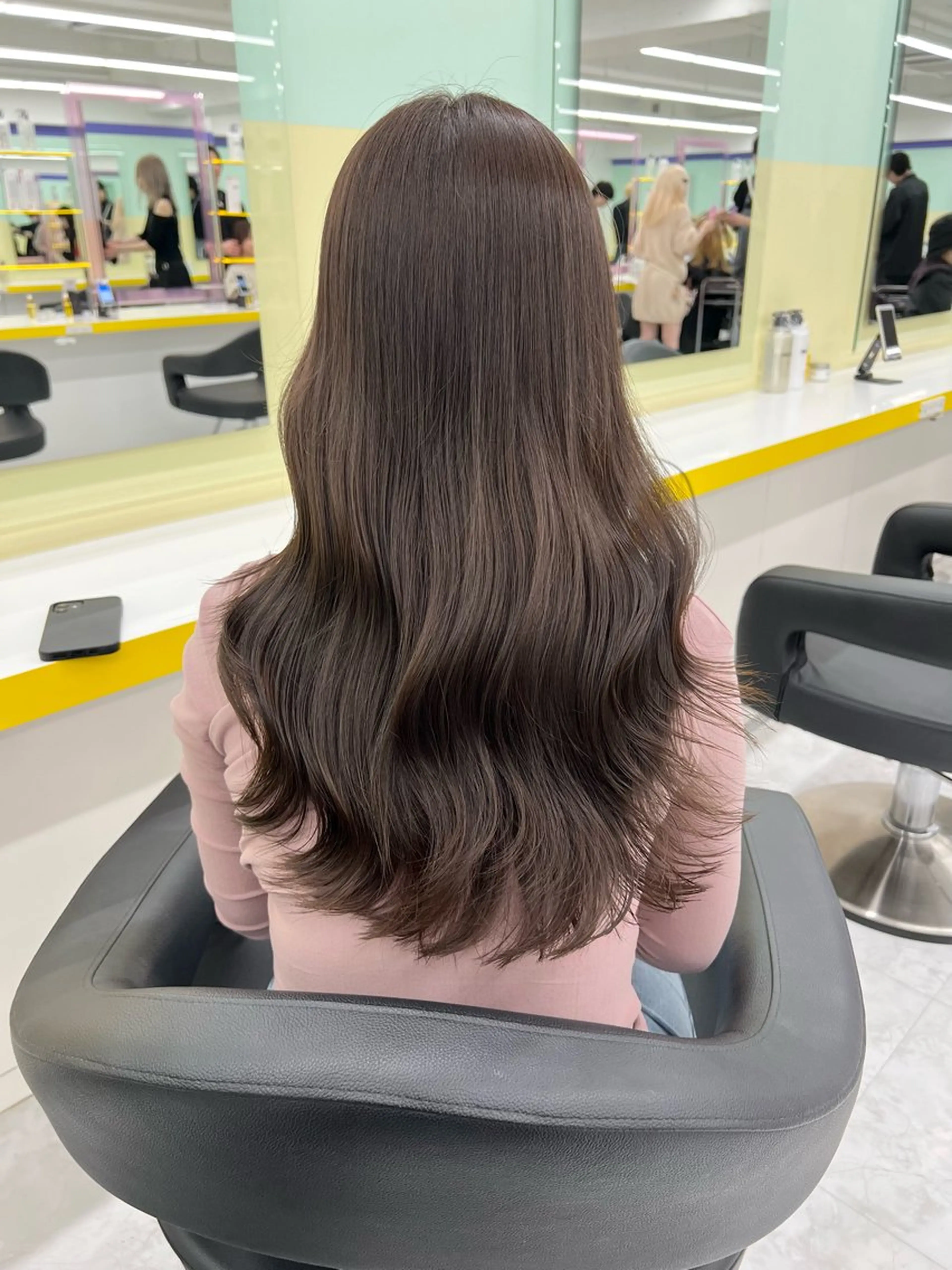 セミロング ヘアカラー トリートメント ヘッドスパ ヘアセット 💍レイヤーカット 艶髪💍亘紘輝のヘアスタイル