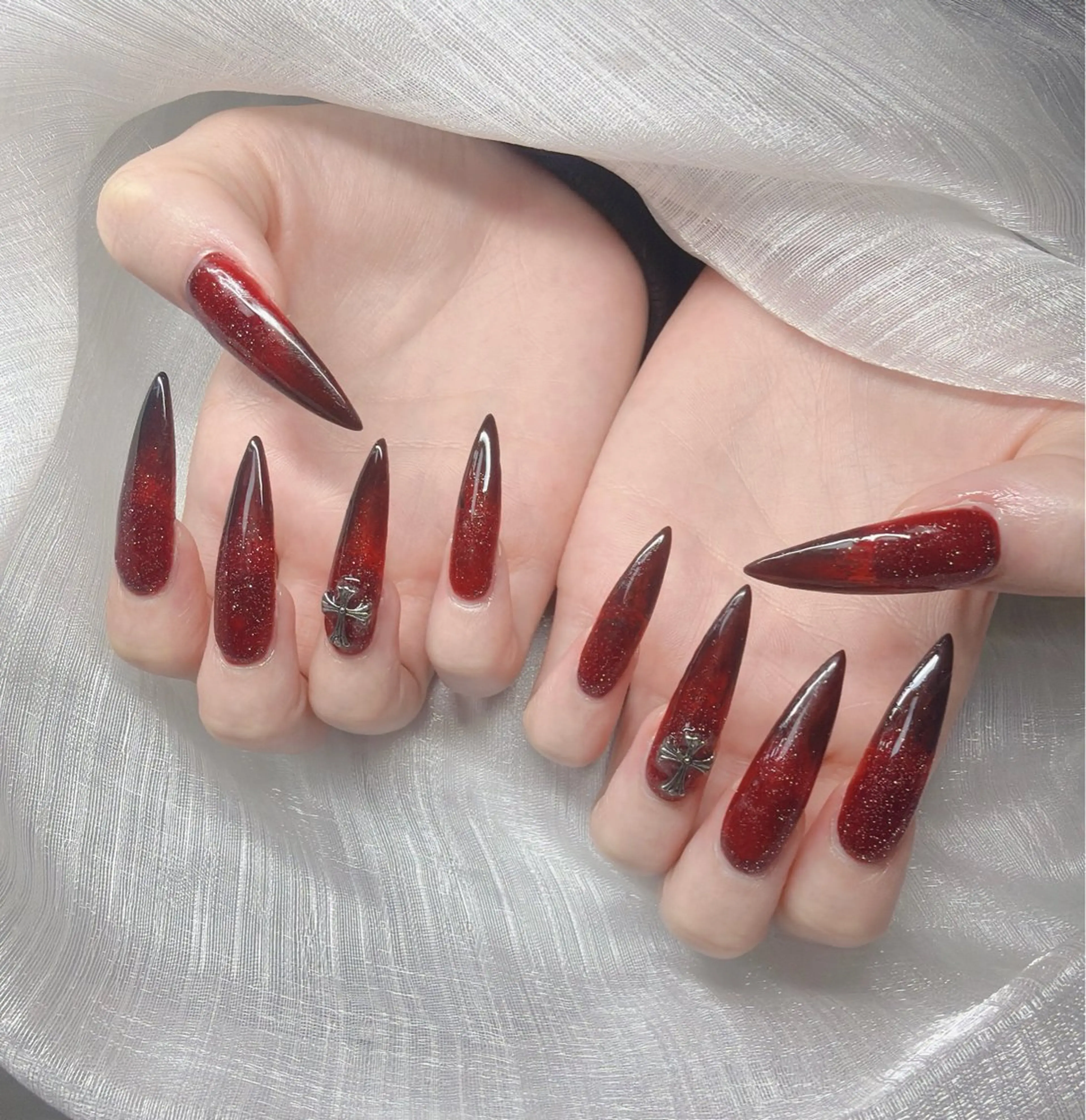 ネイル 長さ出し グラデーション 卒業式 キラキラネイル マグネットネイル ハンドネイル Lee Nailsのネイルデザイン