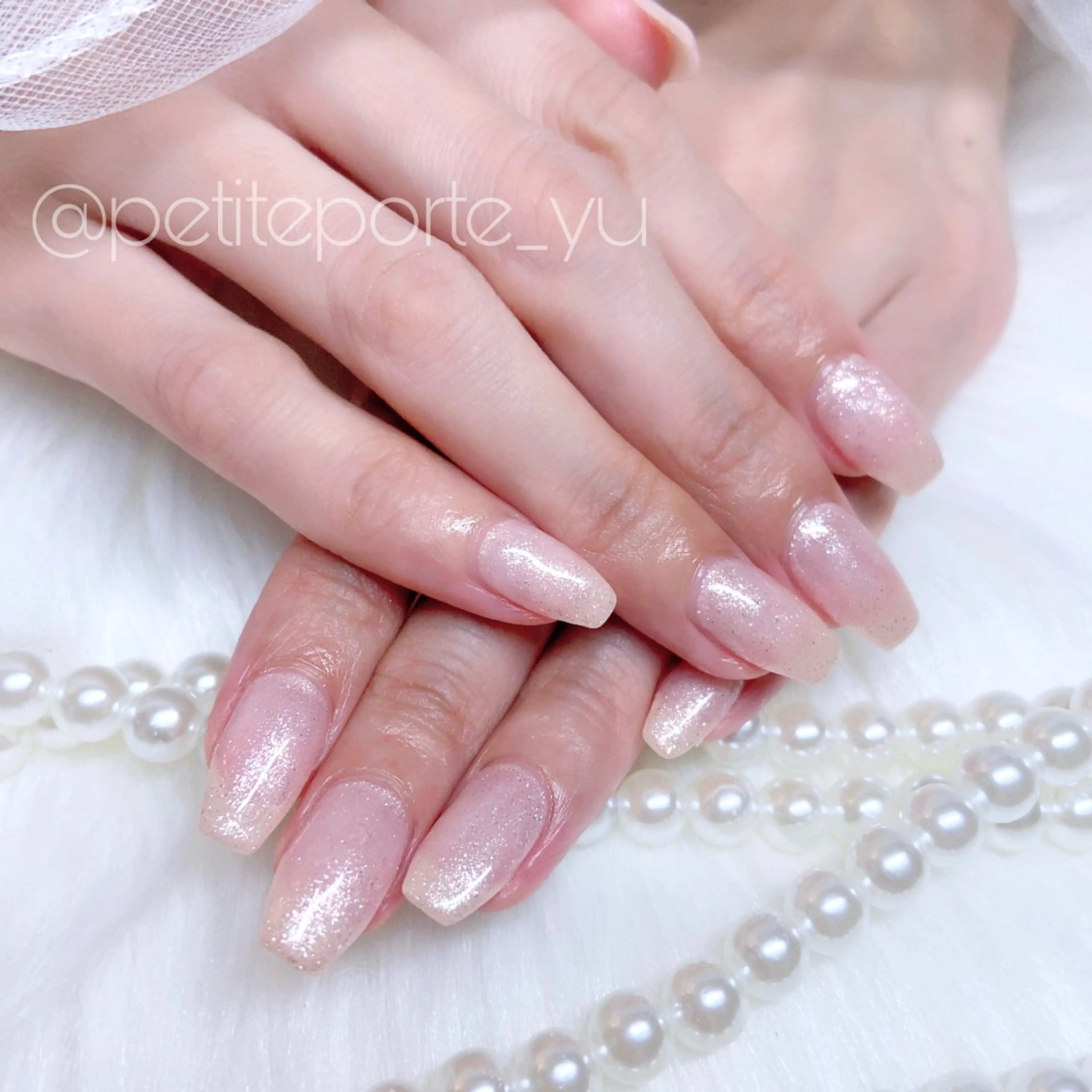 ネイル キラキラネイル ラメ(グリッター) ワンカラーネイル ピンク シンプルネイル ハンドネイル nailsalon petite porte所属・petite porteのネイルデザイン